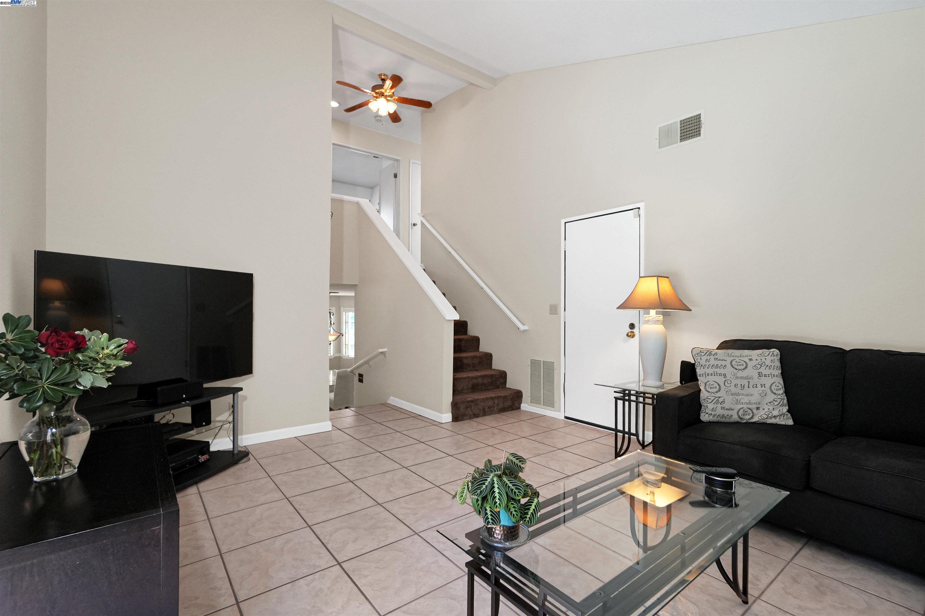 Detail Gallery Image 22 of 48 For 627 Alquire Pkwy, Hayward,  CA 94544 - 3 Beds | 2/1 Baths