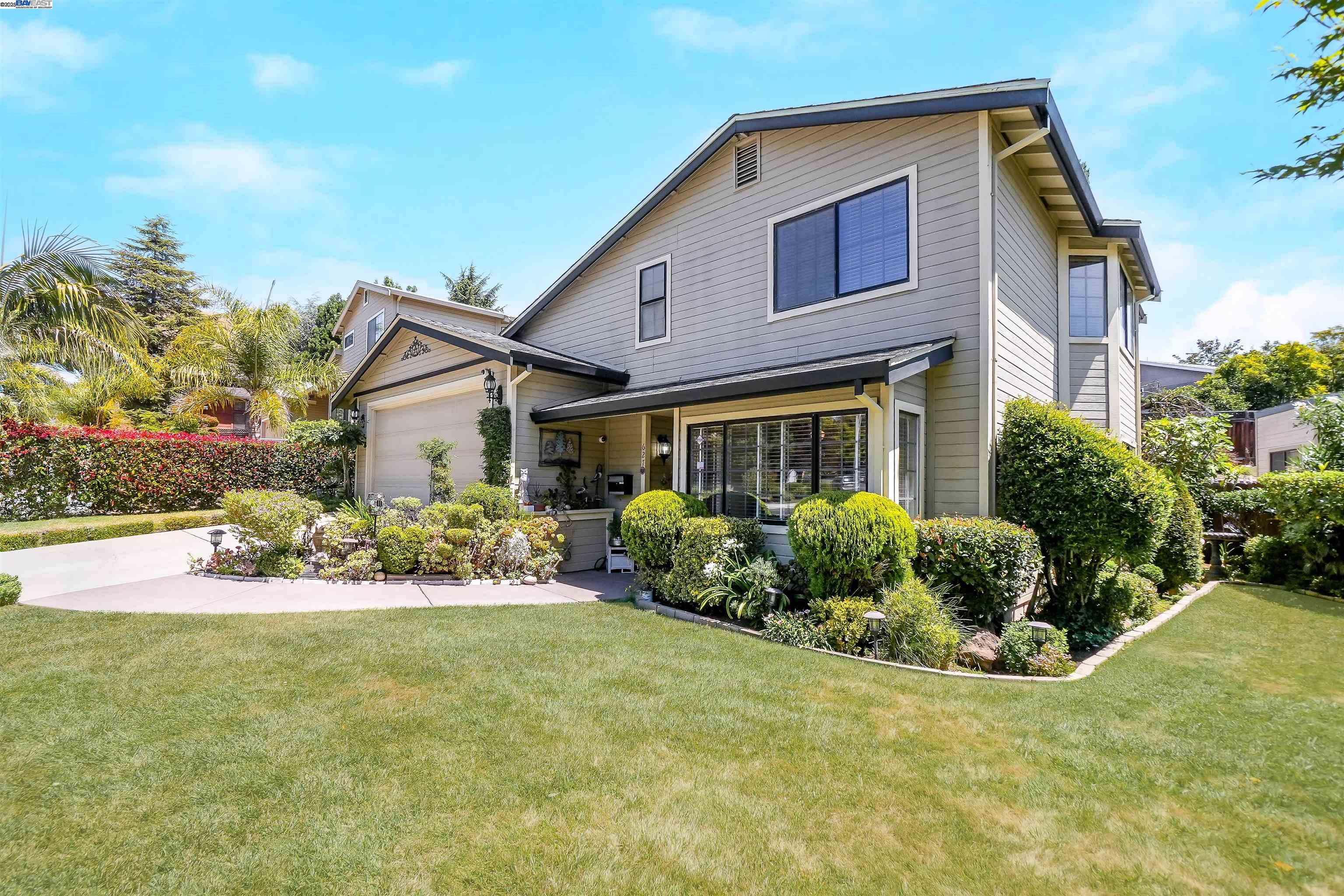 Detail Gallery Image 4 of 48 For 627 Alquire Pkwy, Hayward,  CA 94544 - 3 Beds | 2/1 Baths