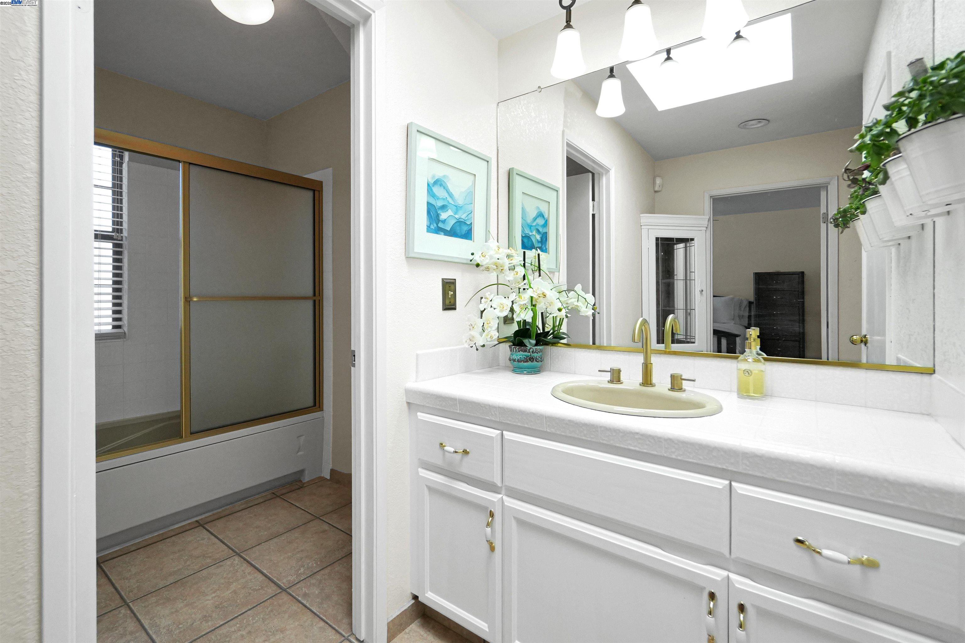 Detail Gallery Image 37 of 48 For 627 Alquire Pkwy, Hayward,  CA 94544 - 3 Beds | 2/1 Baths