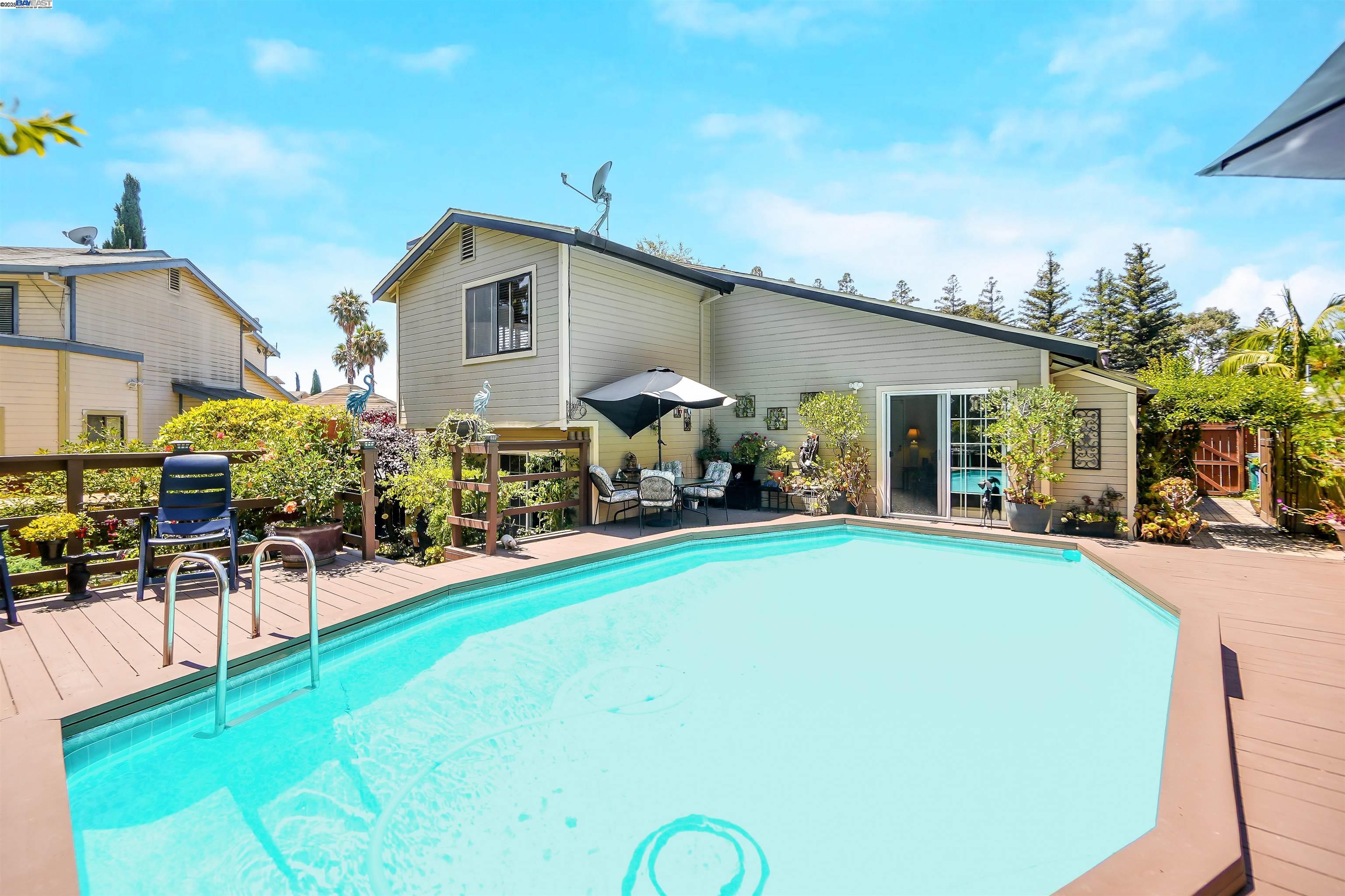 Detail Gallery Image 40 of 48 For 627 Alquire Pkwy, Hayward,  CA 94544 - 3 Beds | 2/1 Baths