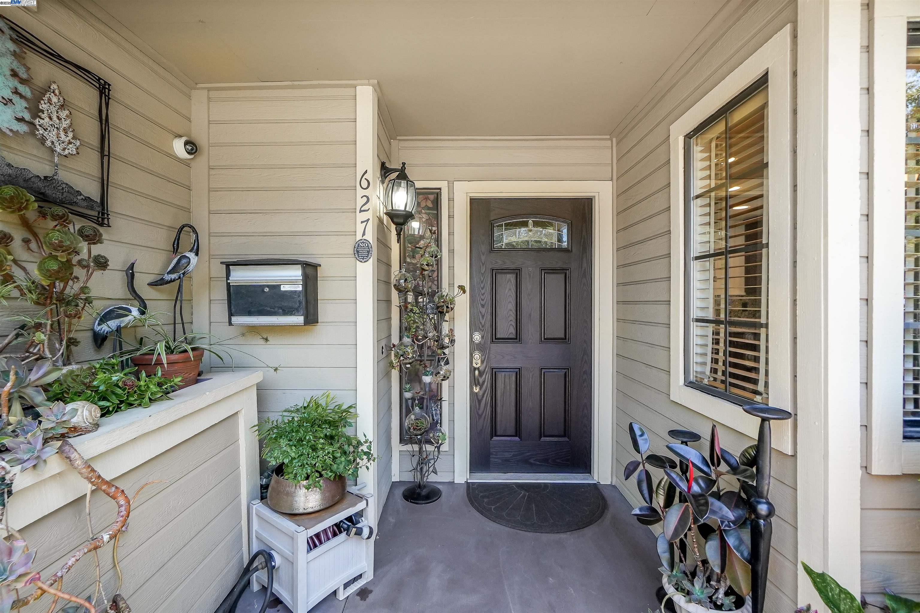 Detail Gallery Image 5 of 48 For 627 Alquire Pkwy, Hayward,  CA 94544 - 3 Beds | 2/1 Baths