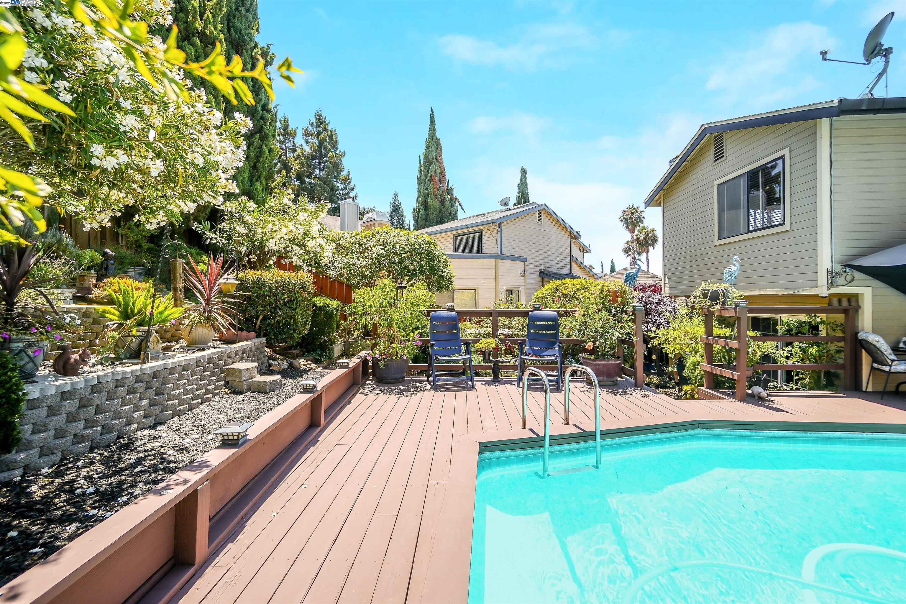 Detail Gallery Image 41 of 48 For 627 Alquire Pkwy, Hayward,  CA 94544 - 3 Beds | 2/1 Baths