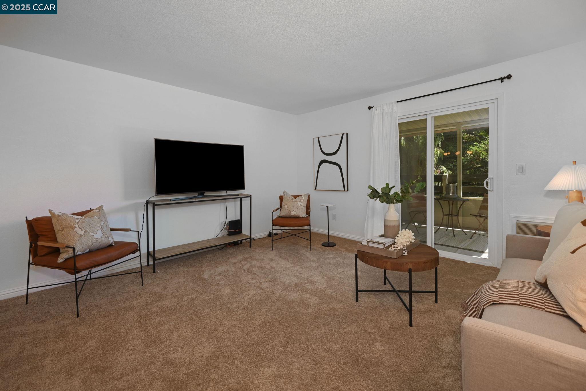 Photo #6: 41106782 Listing 