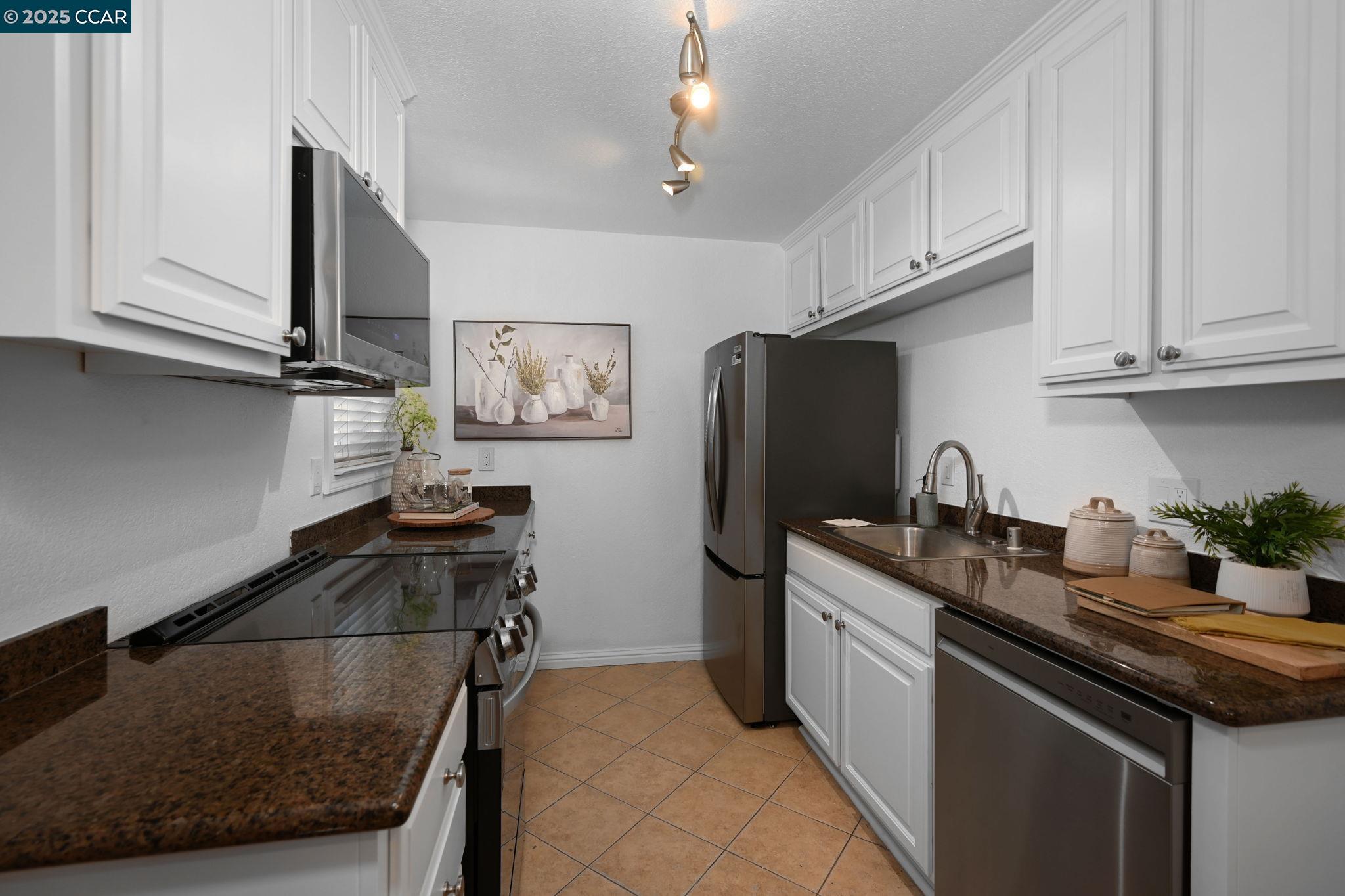 Photo #8: 41106782 Listing: Photo #8
