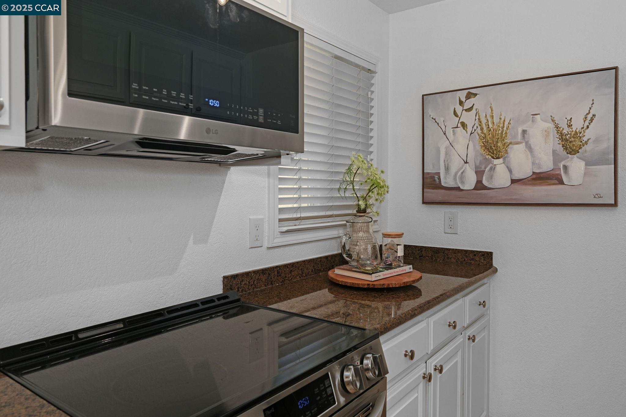 Photo #9: 41106782 Listing: Photo #9