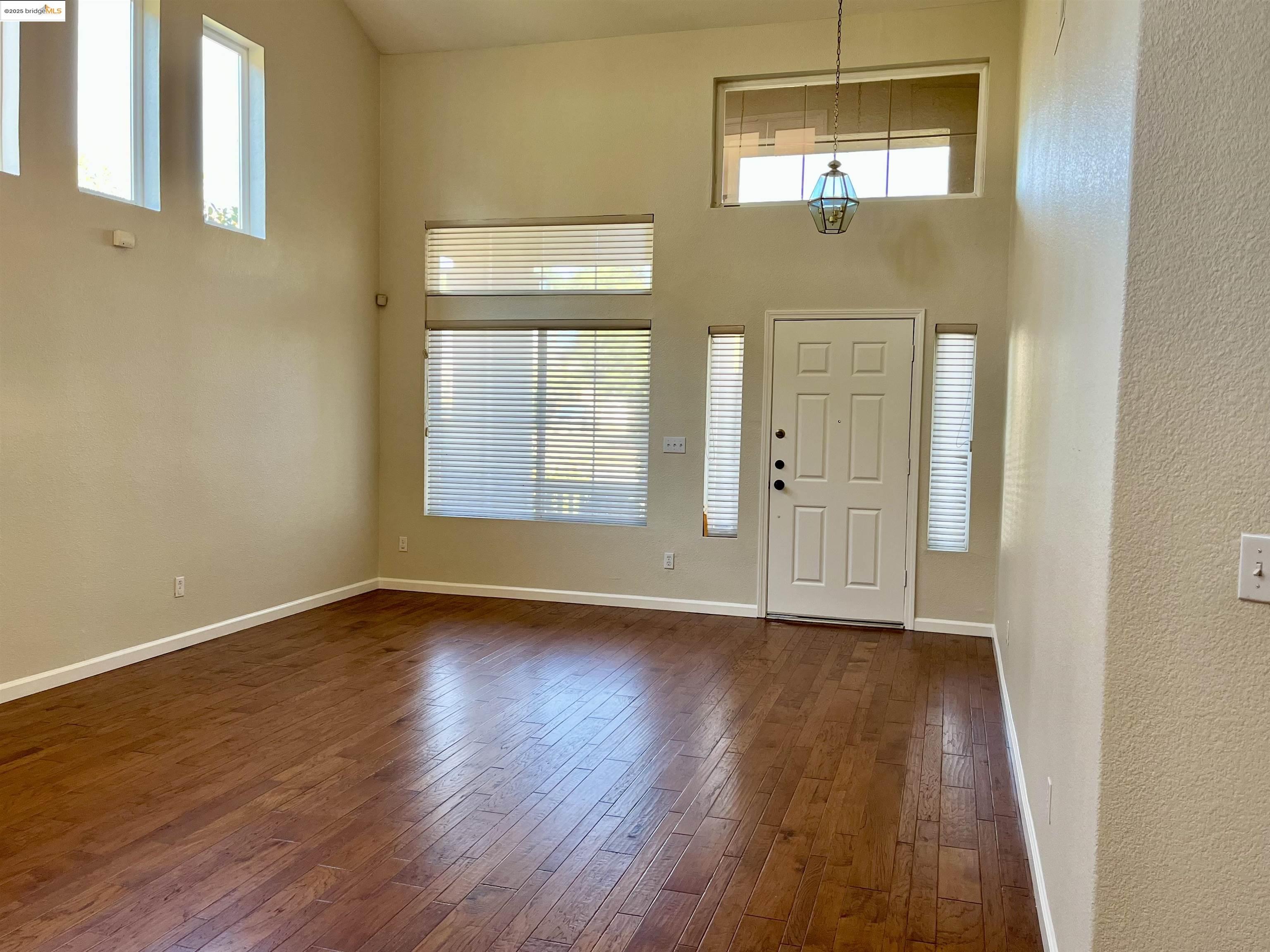 Detail Gallery Image 2 of 21 For 861 Orchid Ct, Brentwood,  CA 94513 - 4 Beds | 3 Baths