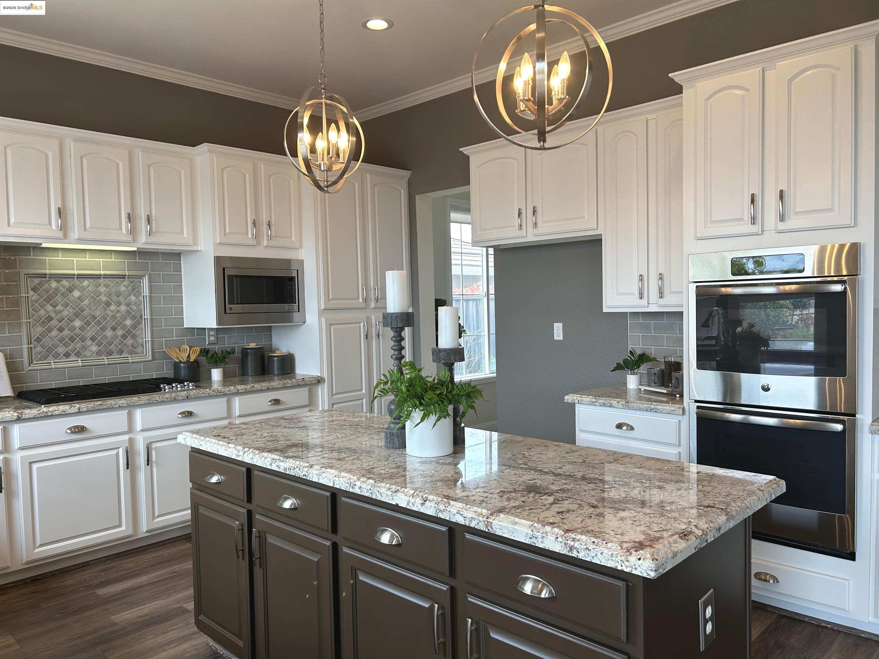 Detail Gallery Image 13 of 57 For 8040 Kelok Way, Clayton,  CA 94517 - 4 Beds | 3 Baths