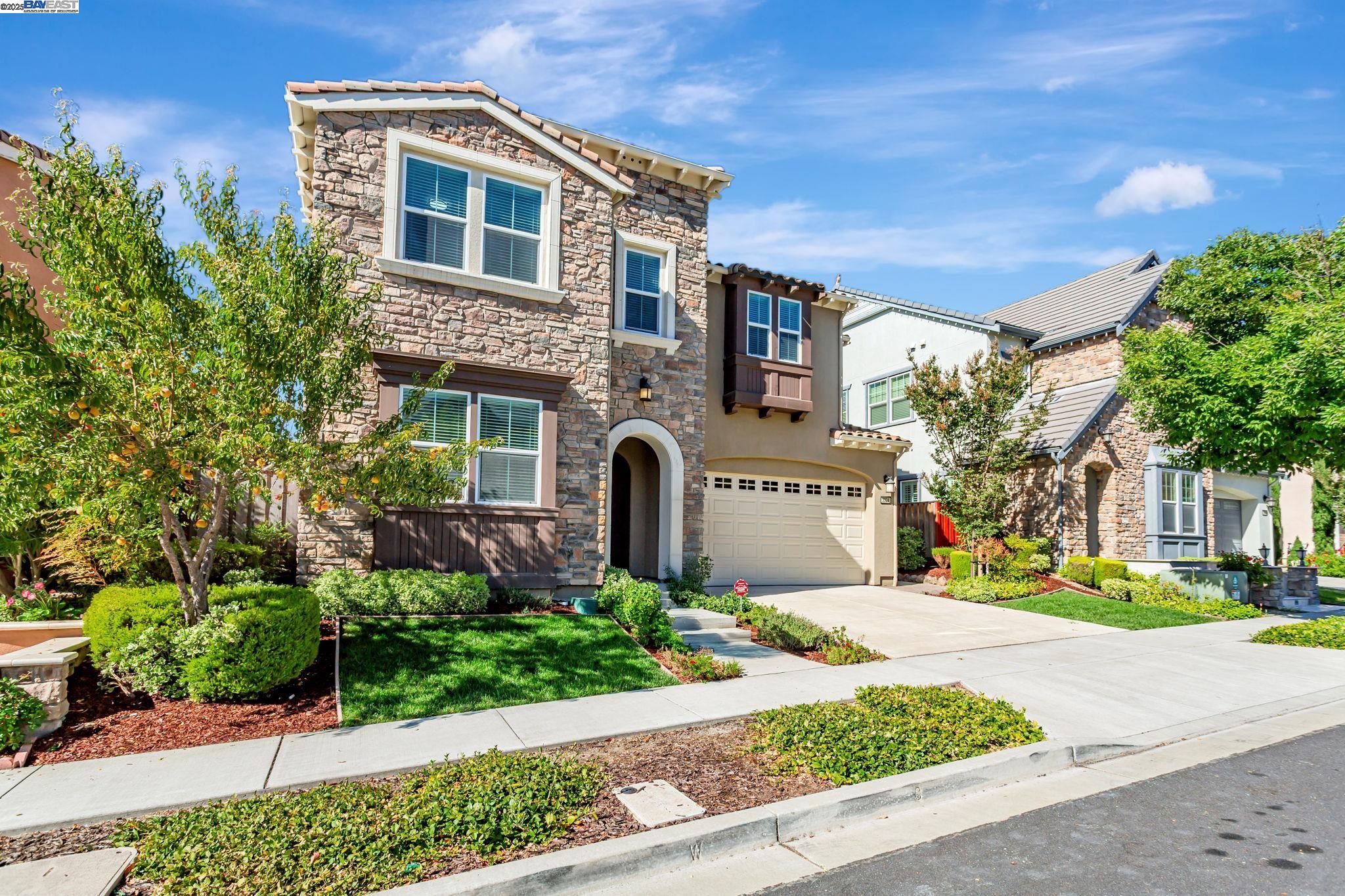 Detail Gallery Image 2 of 50 For 3324 Ironwood Dr, San Ramon,  CA 94582 - 4 Beds | 4 Baths