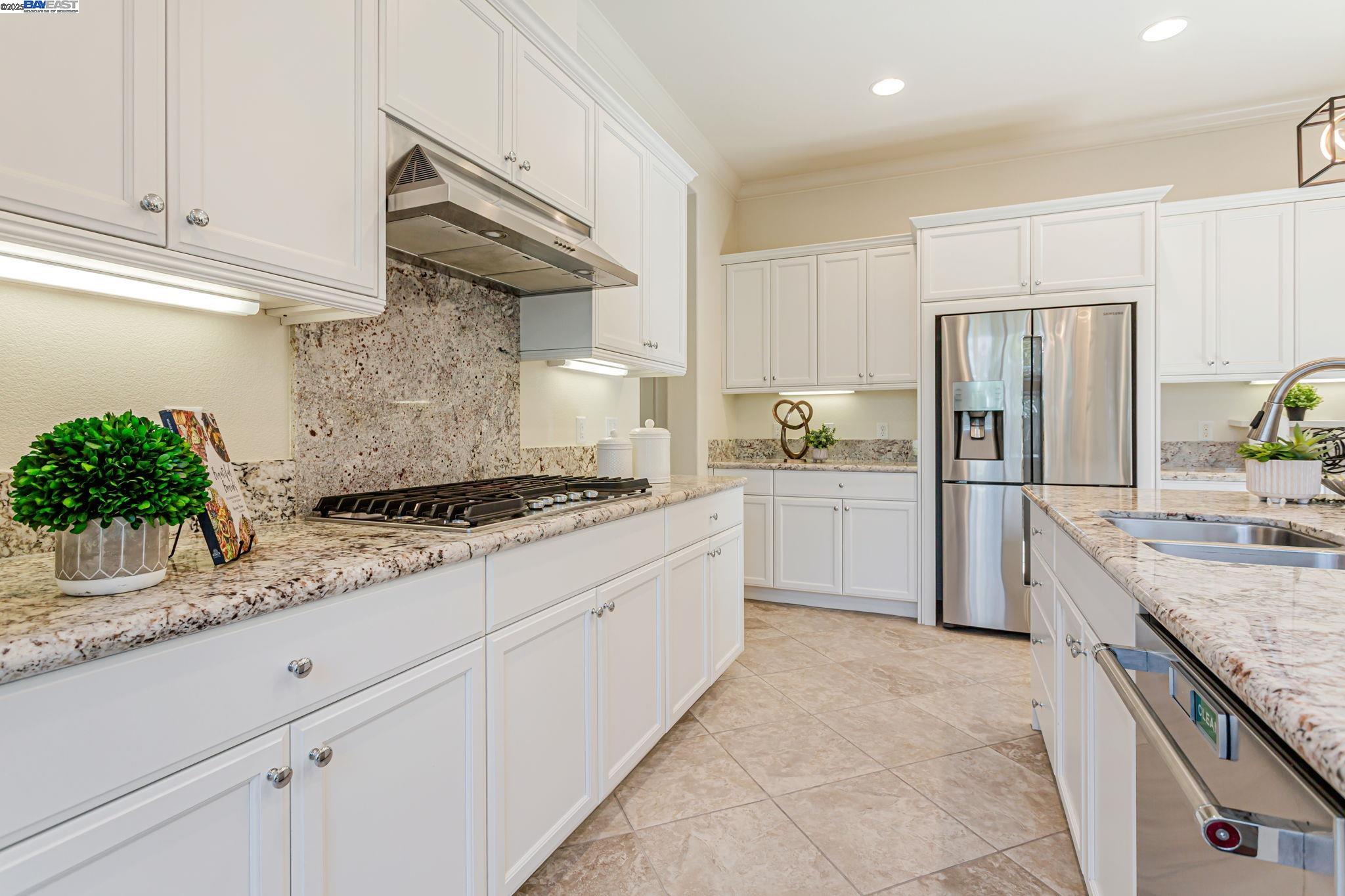 Detail Gallery Image 13 of 50 For 3324 Ironwood Dr, San Ramon,  CA 94582 - 4 Beds | 4 Baths