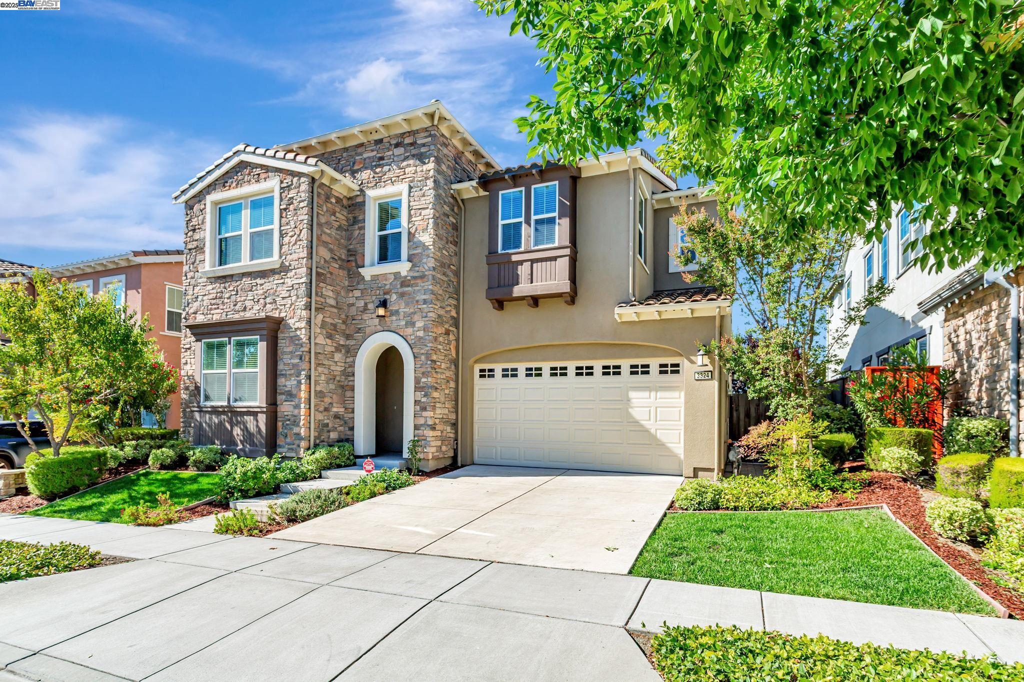 Detail Gallery Image 4 of 50 For 3324 Ironwood Dr, San Ramon,  CA 94582 - 4 Beds | 4 Baths