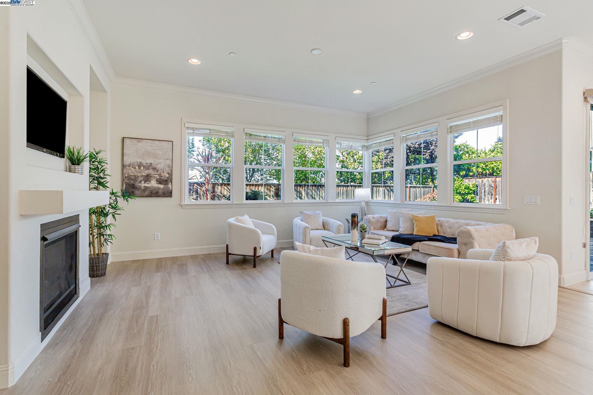 Detail Gallery Image 8 of 50 For 3324 Ironwood Dr, San Ramon,  CA 94582 - 4 Beds | 4 Baths