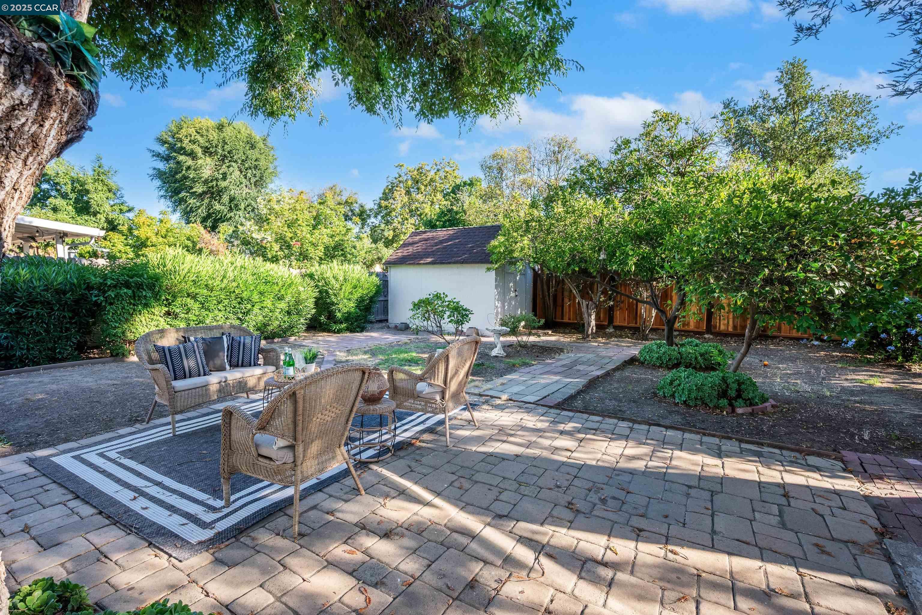 Detail Gallery Image 26 of 27 For 2332 Mountain View Dr, Concord,  CA 94520 - 2 Beds | 1 Baths