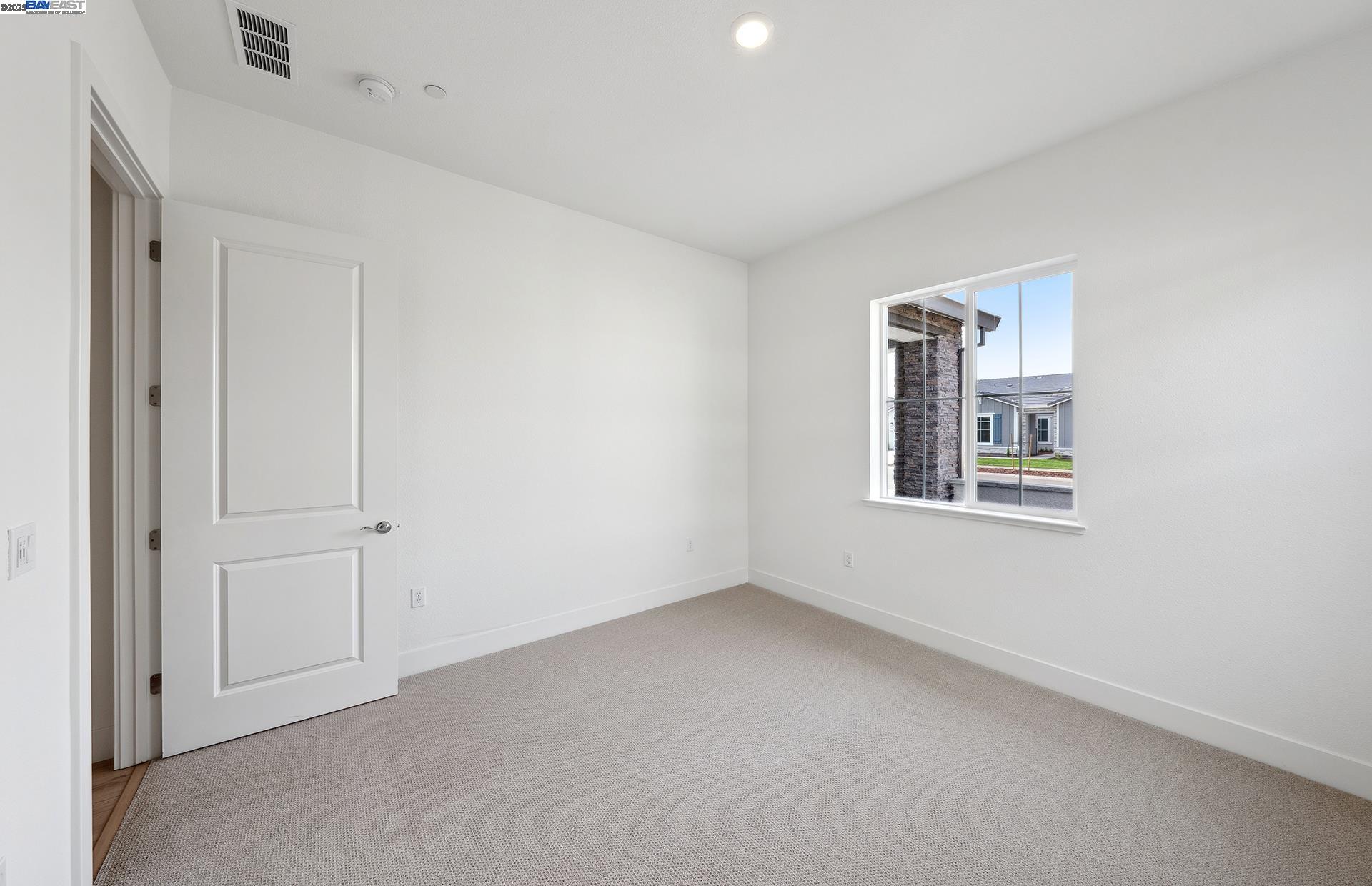Detail Gallery Image 29 of 34 For 17678 Brightwood Avenue, Lathrop,  CA 95330 - 2 Beds | 2/1 Baths