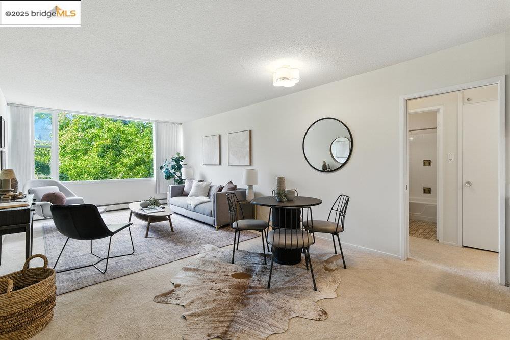 Detail Gallery Image 11 of 38 For 2601 College Ave #203,  Berkeley,  CA 94704 - 2 Beds | 1 Baths