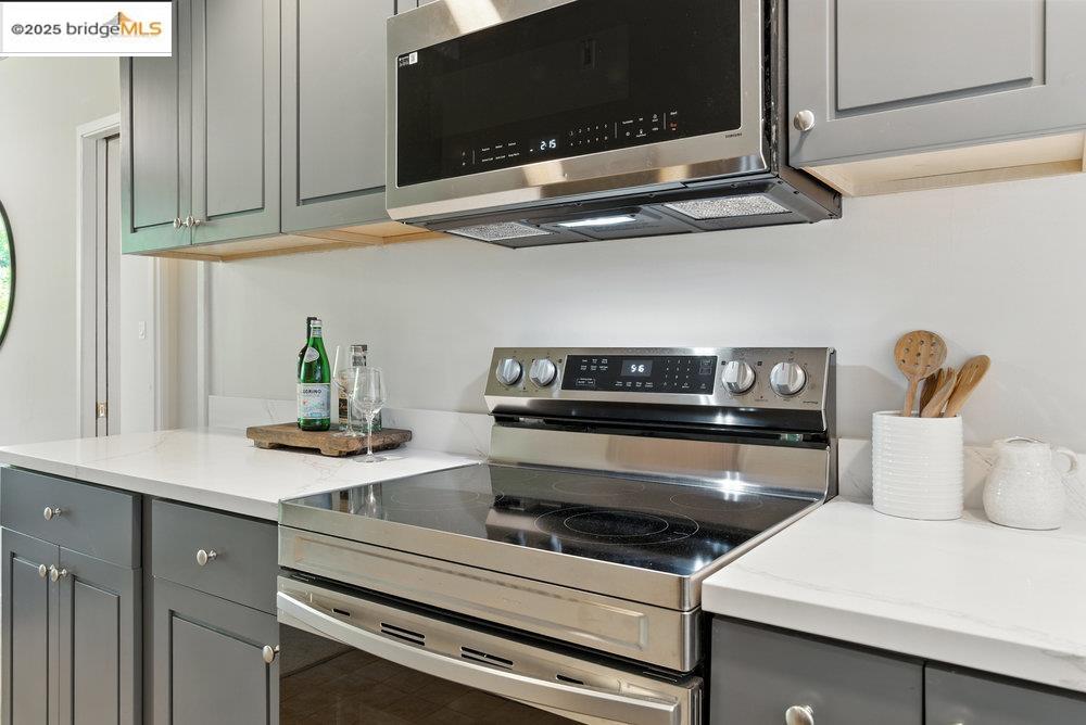Detail Gallery Image 11 of 38 For 2601 College Ave #203,  Berkeley,  CA 94704 - 2 Beds | 1 Baths