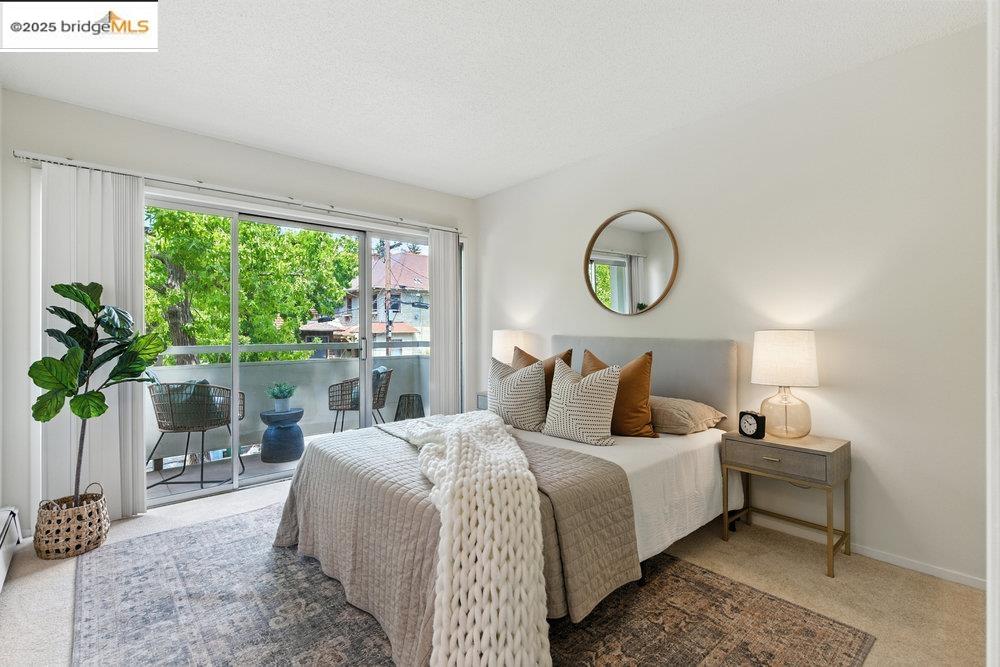 Detail Gallery Image 9 of 38 For 2601 College Ave #203,  Berkeley,  CA 94704 - 2 Beds | 1 Baths