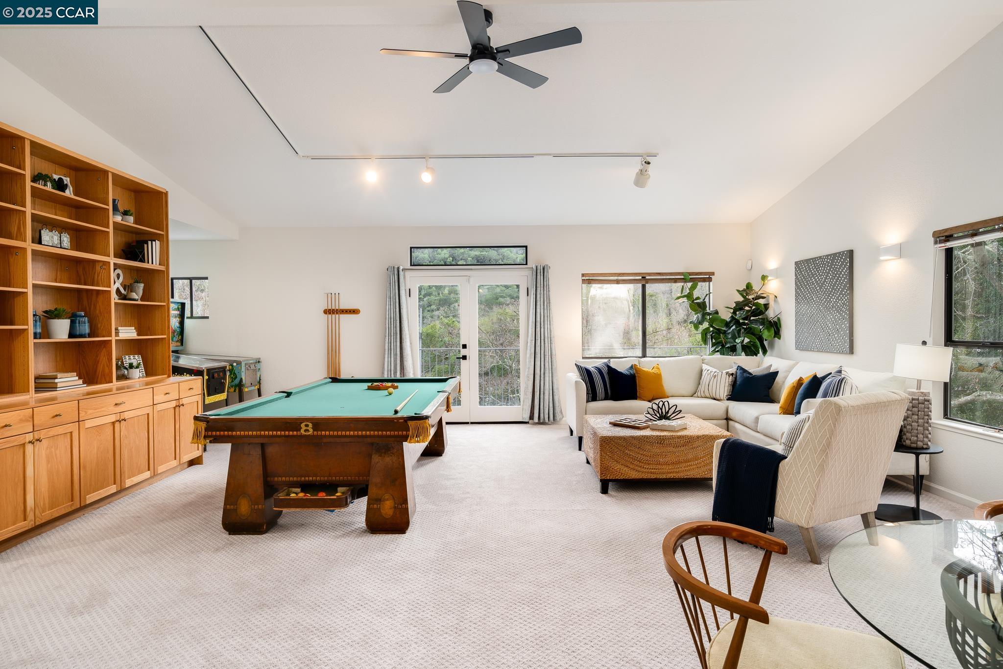 Detail Gallery Image 14 of 37 For 231 Orchard Rd, Orinda,  CA 94563 - 4 Beds | 4 Baths