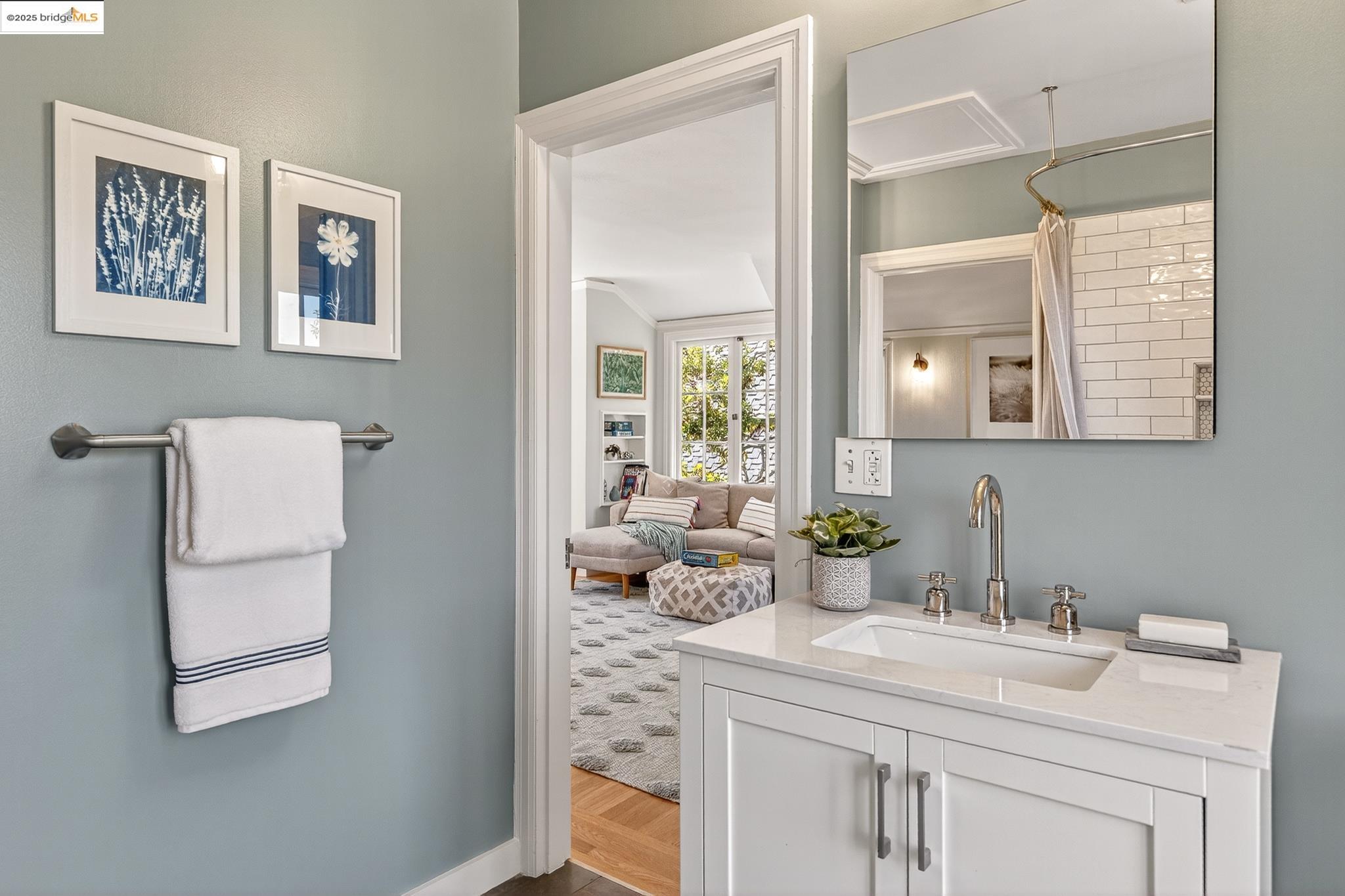 Detail Gallery Image 41 of 59 For 1145 Mandana Blvd, Oakland,  CA 94610 - 3 Beds | 2 Baths
