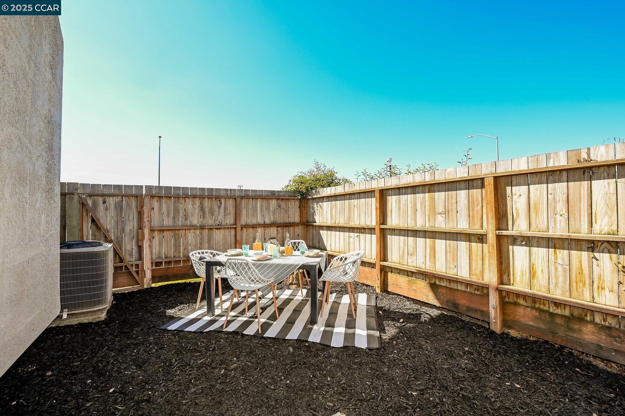 Detail Gallery Image 24 of 28 For 22095 Betlen Way, Hayward,  CA 94546 - 2 Beds | 2/1 Baths