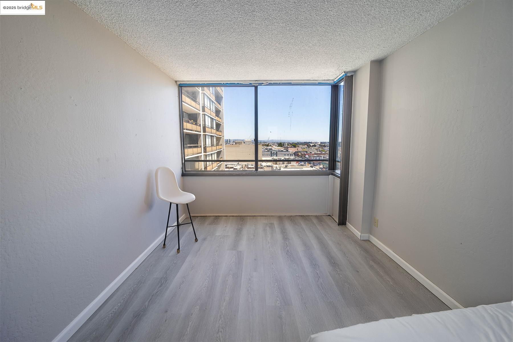 Photo #5: 41106796 Listing 