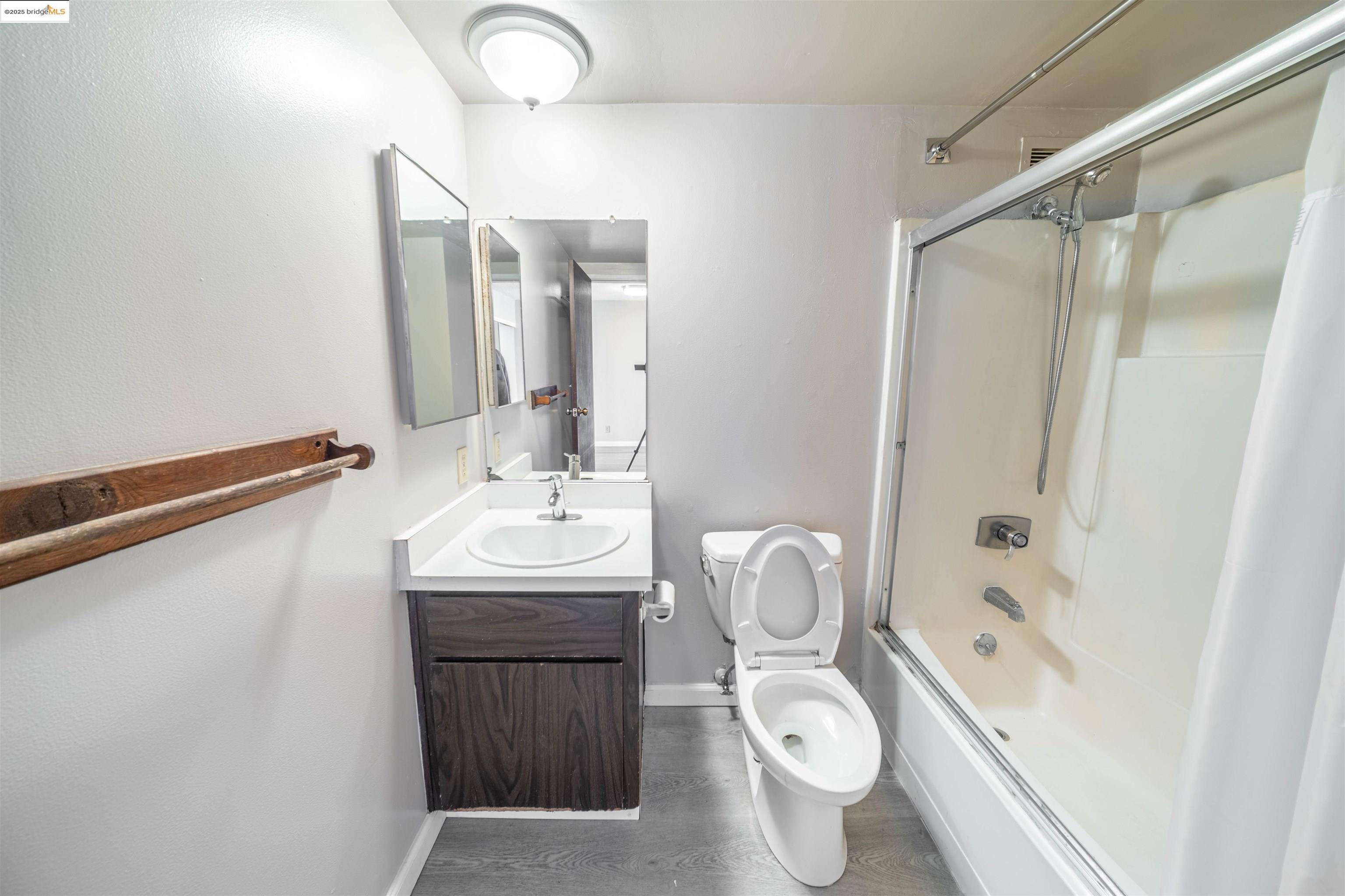Photo #8: 41106796 Listing: Photo #8