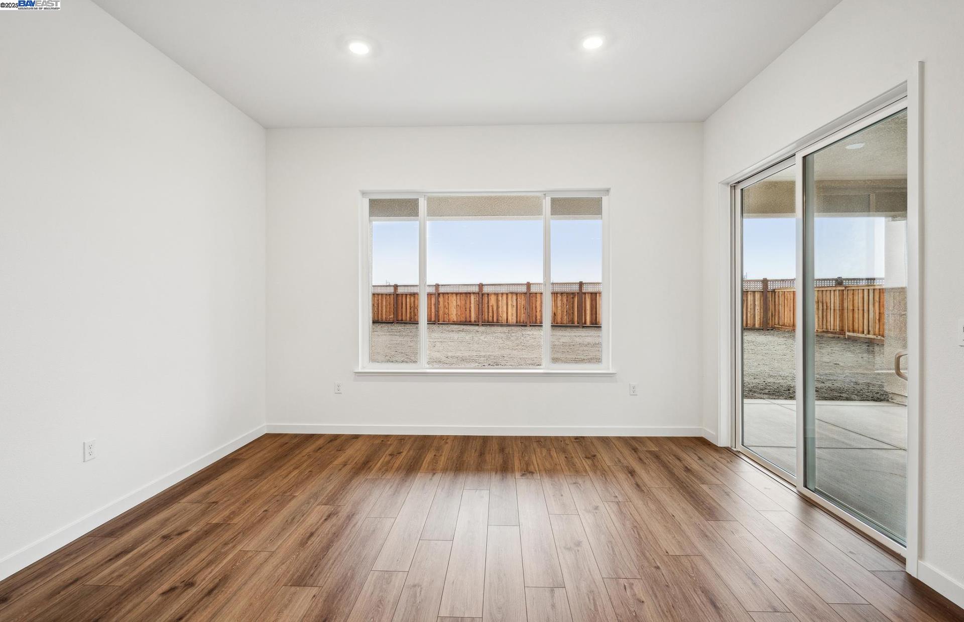 Detail Gallery Image 15 of 42 For 17618 Brightwood Avenue, Lathrop,  CA 95330 - 2 Beds | 2/1 Baths