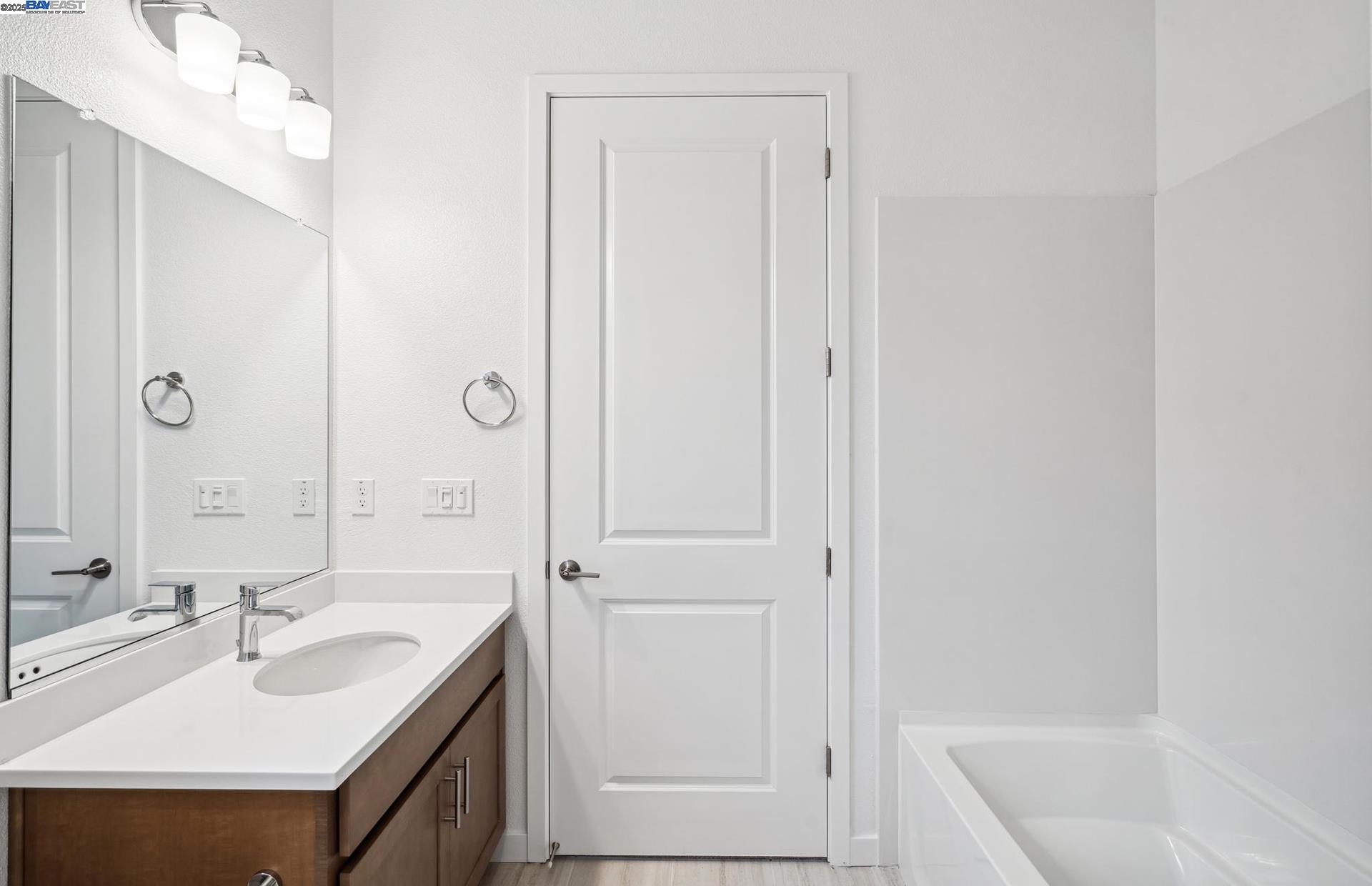 Detail Gallery Image 33 of 42 For 17618 Brightwood Avenue, Lathrop,  CA 95330 - 2 Beds | 2/1 Baths