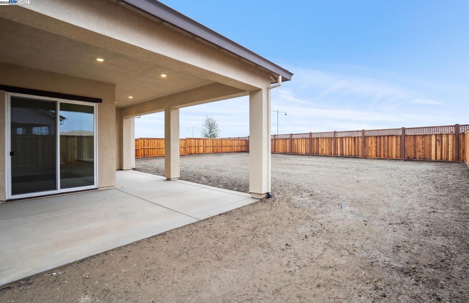 Detail Gallery Image 38 of 42 For 17618 Brightwood Avenue, Lathrop,  CA 95330 - 2 Beds | 2/1 Baths
