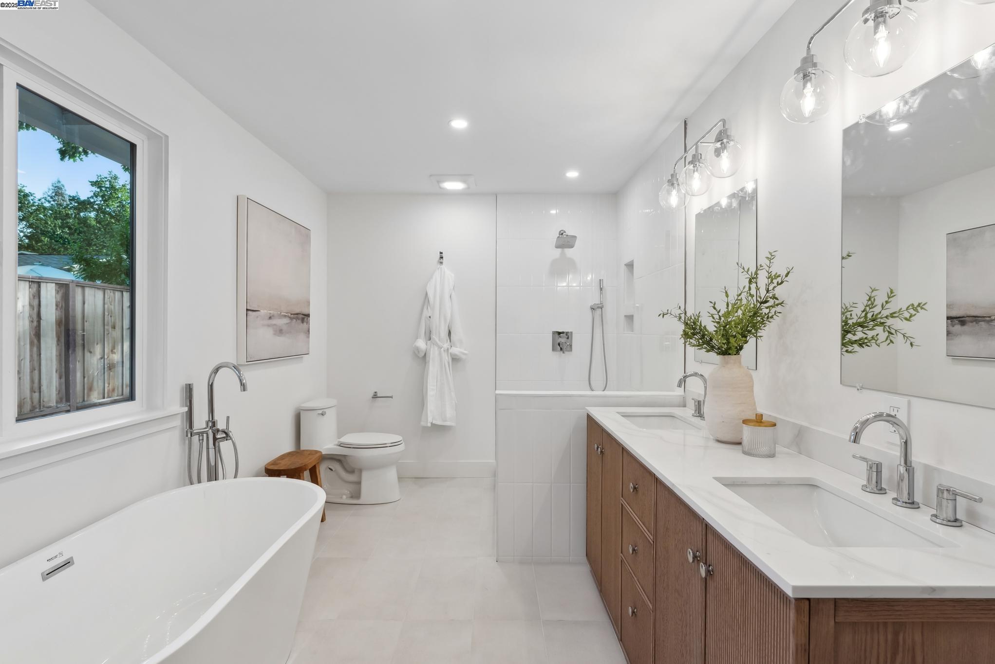 Detail Gallery Image 22 of 59 For 2129 Youngs Ct, Walnut Creek,  CA 94596 - 6 Beds | 4 Baths