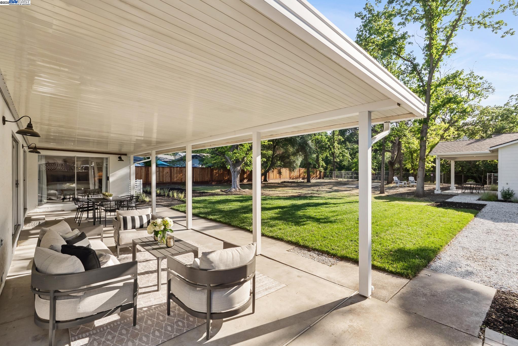 Detail Gallery Image 30 of 59 For 2129 Youngs Ct, Walnut Creek,  CA 94596 - 6 Beds | 4 Baths