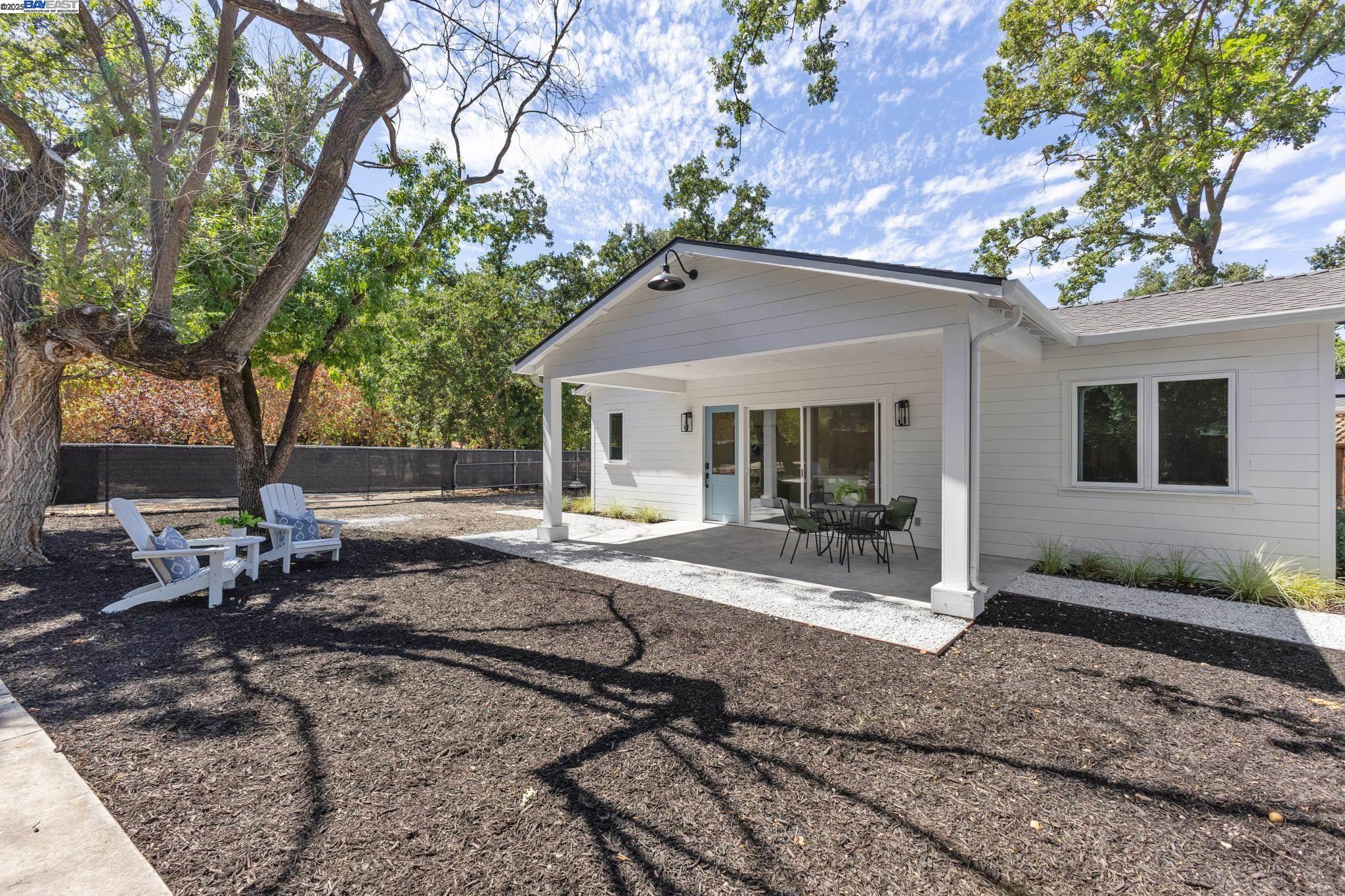Detail Gallery Image 36 of 59 For 2129 Youngs Ct, Walnut Creek,  CA 94596 - 6 Beds | 4 Baths