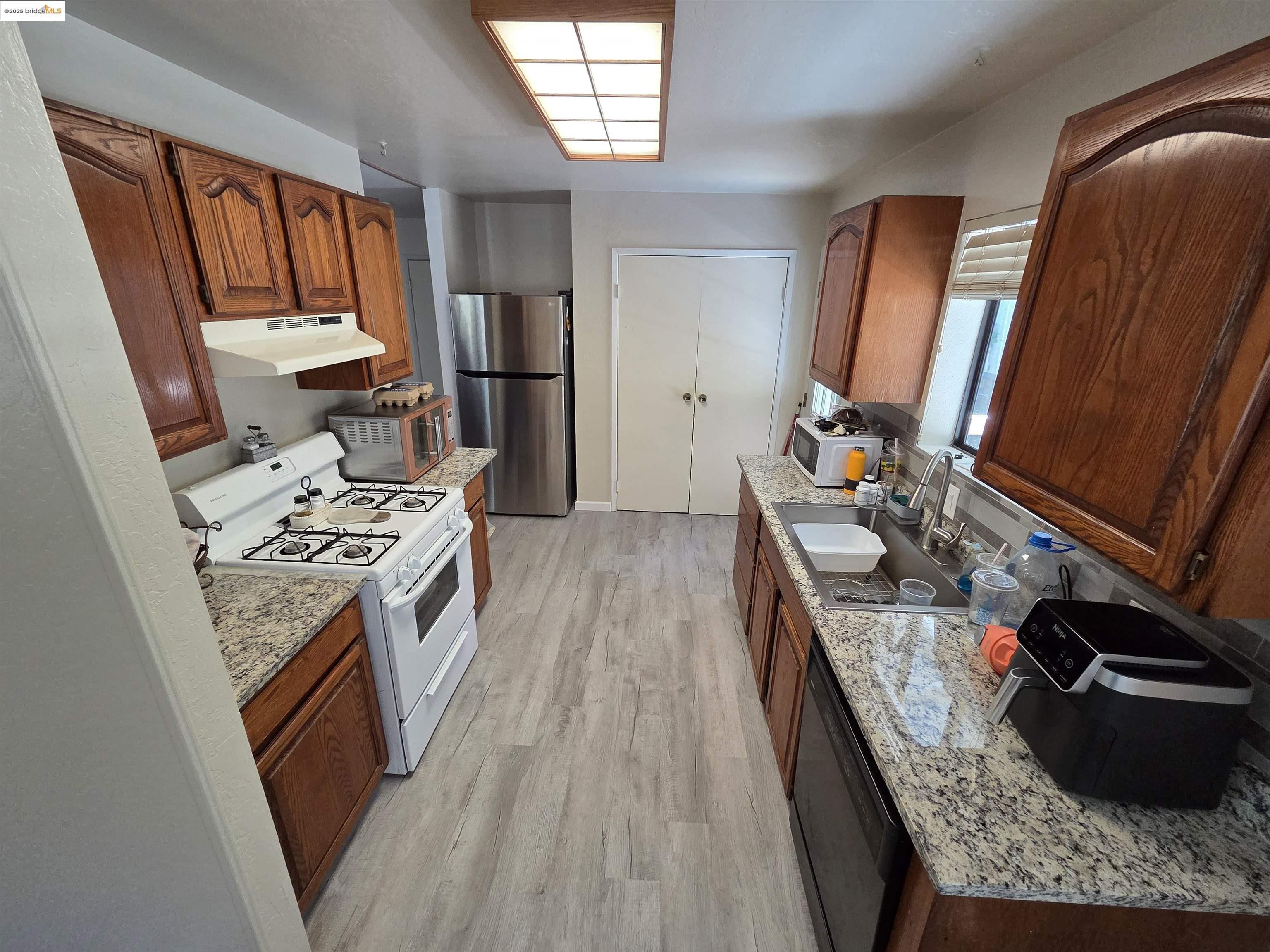 Detail Gallery Image 18 of 59 For 16581 S Creekside Dr, Sonora,  CA 95370 - 3 Beds | 2 Baths