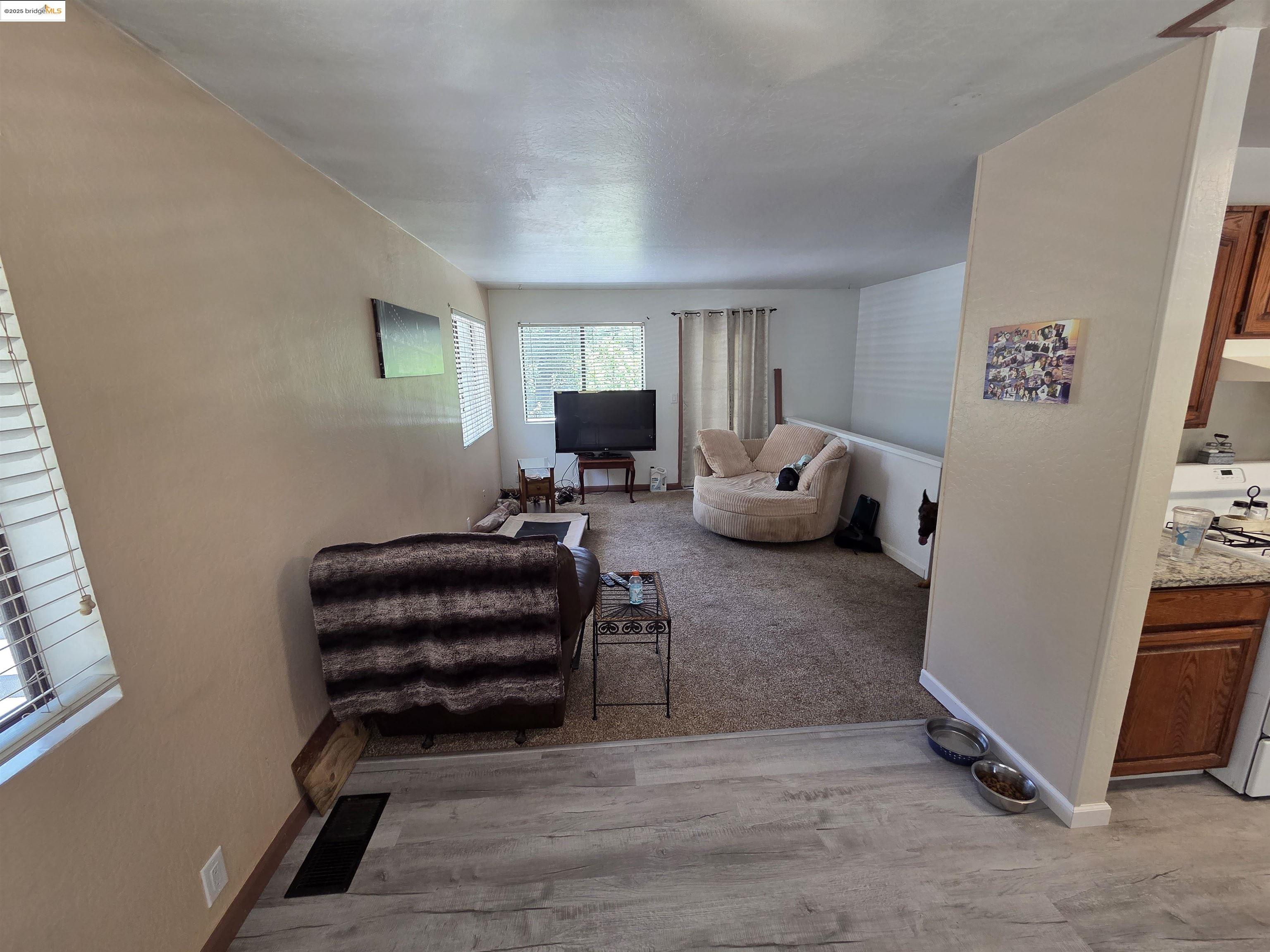 Detail Gallery Image 8 of 59 For 16581 S Creekside Dr, Sonora,  CA 95370 - 3 Beds | 2 Baths