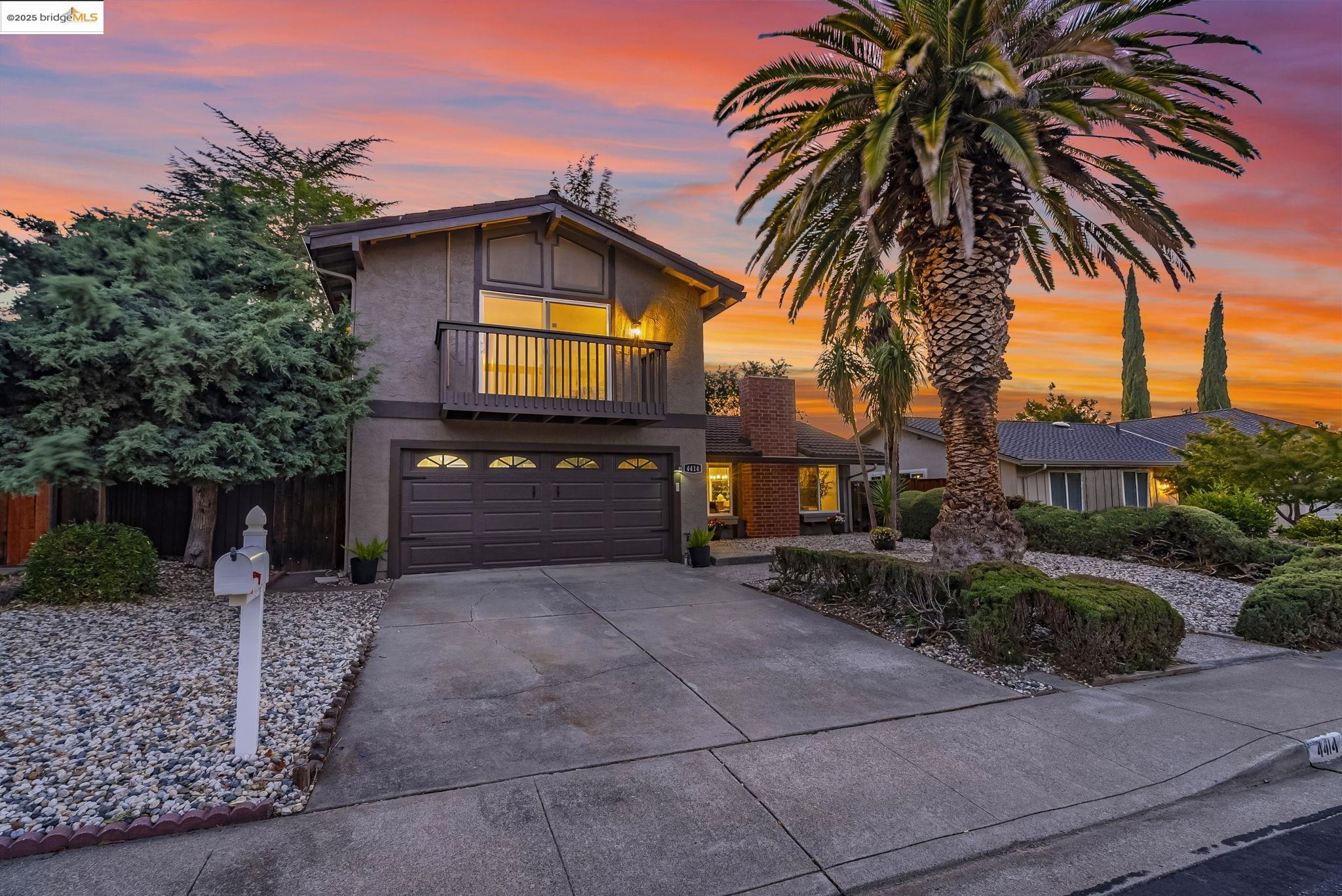 Detail Gallery Image 1 of 1 For 4414 Willow Glen Ct, Concord,  CA 94521 - 4 Beds | 2/1 Baths