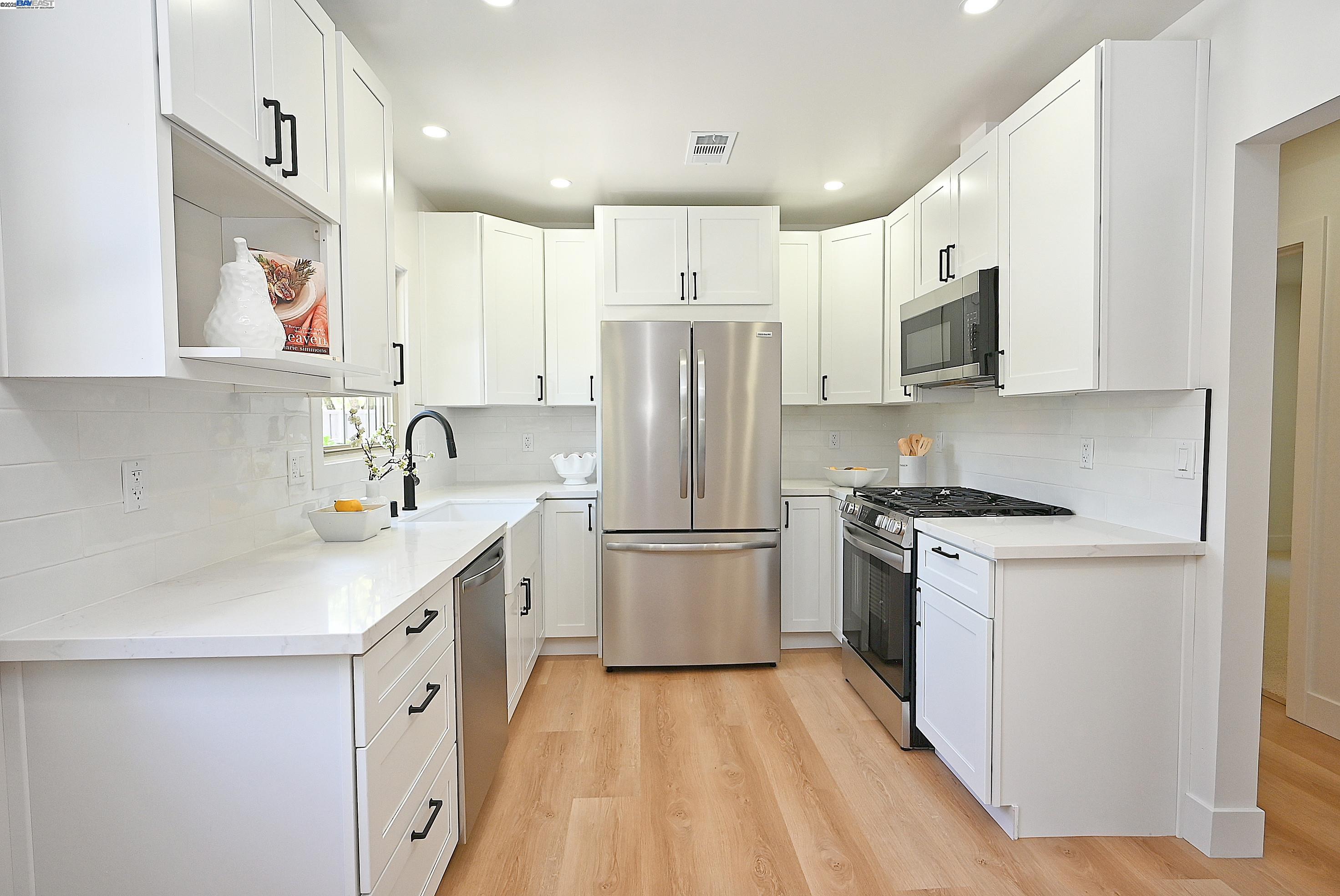Detail Gallery Image 30 of 37 For 3208 Mcnutt, Walnut Creek,  CA 94597 - 3 Beds | 2 Baths