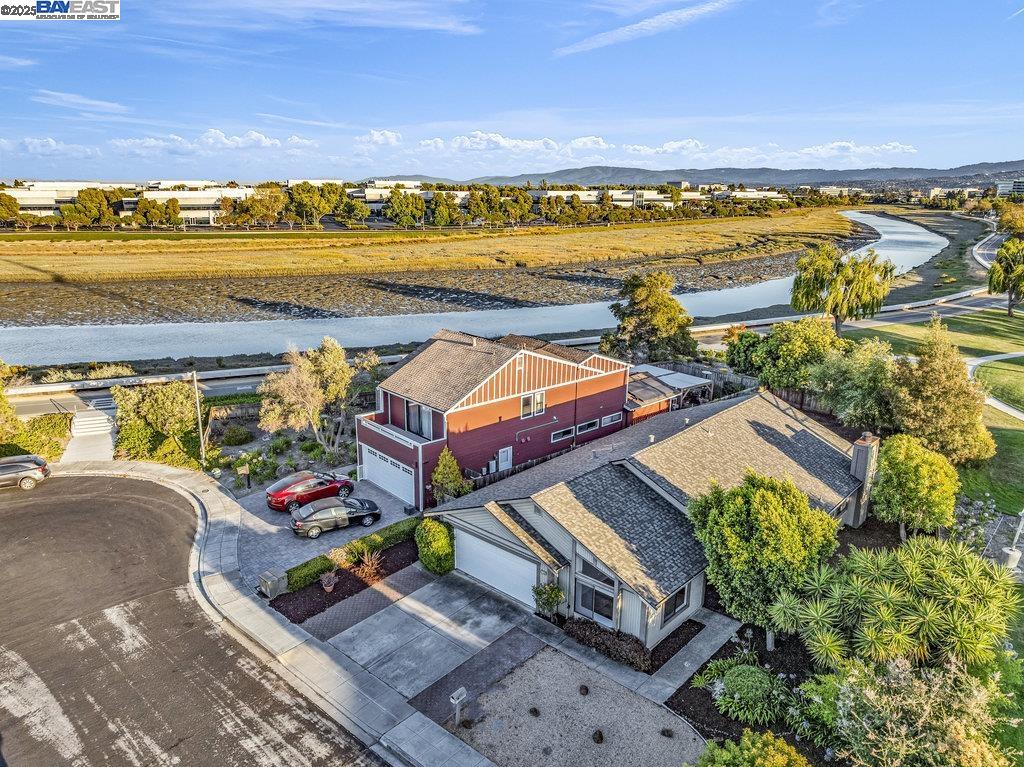 Detail Gallery Image 2 of 51 For 710 Gateshead Ct, Foster City,  CA 94404 - 3 Beds | 2 Baths