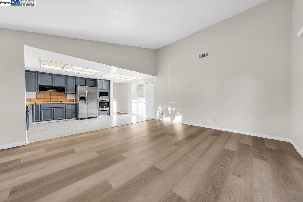 Detail Gallery Image 13 of 51 For 710 Gateshead Ct, Foster City,  CA 94404 - 3 Beds | 2 Baths