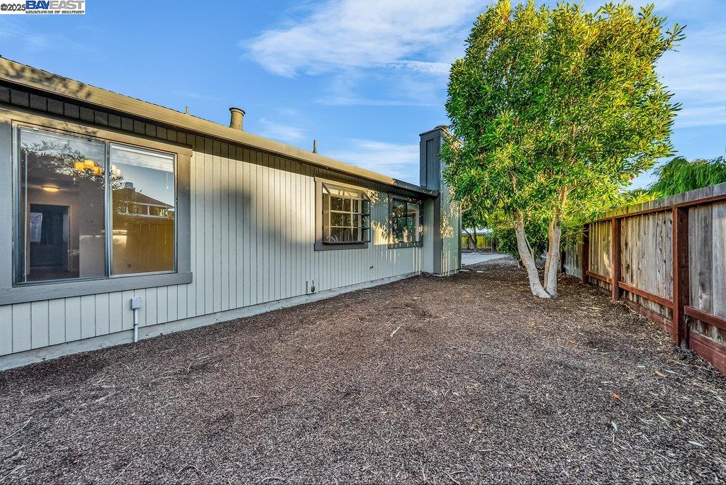 Detail Gallery Image 41 of 51 For 710 Gateshead Ct, Foster City,  CA 94404 - 3 Beds | 2 Baths