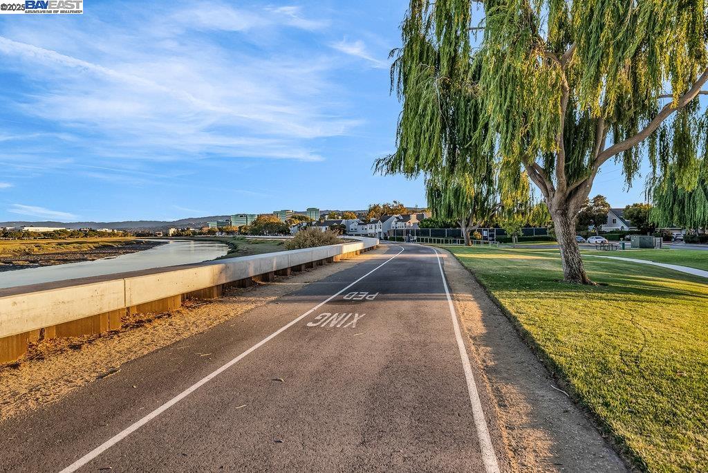 Detail Gallery Image 46 of 51 For 710 Gateshead Ct, Foster City,  CA 94404 - 3 Beds | 2 Baths