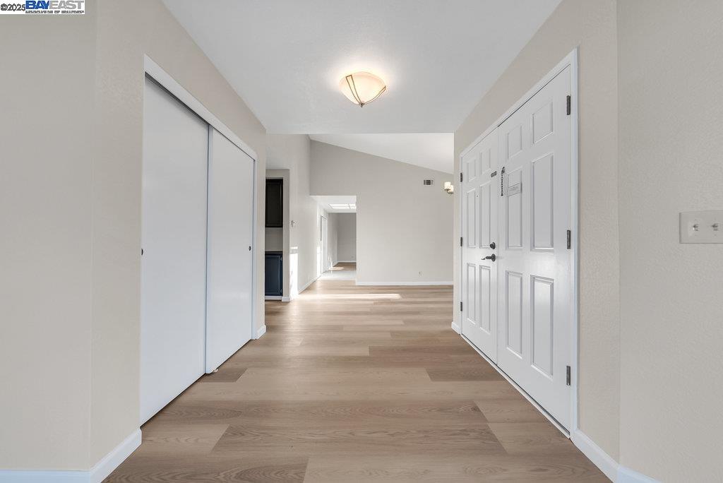 Detail Gallery Image 7 of 51 For 710 Gateshead Ct, Foster City,  CA 94404 - 3 Beds | 2 Baths