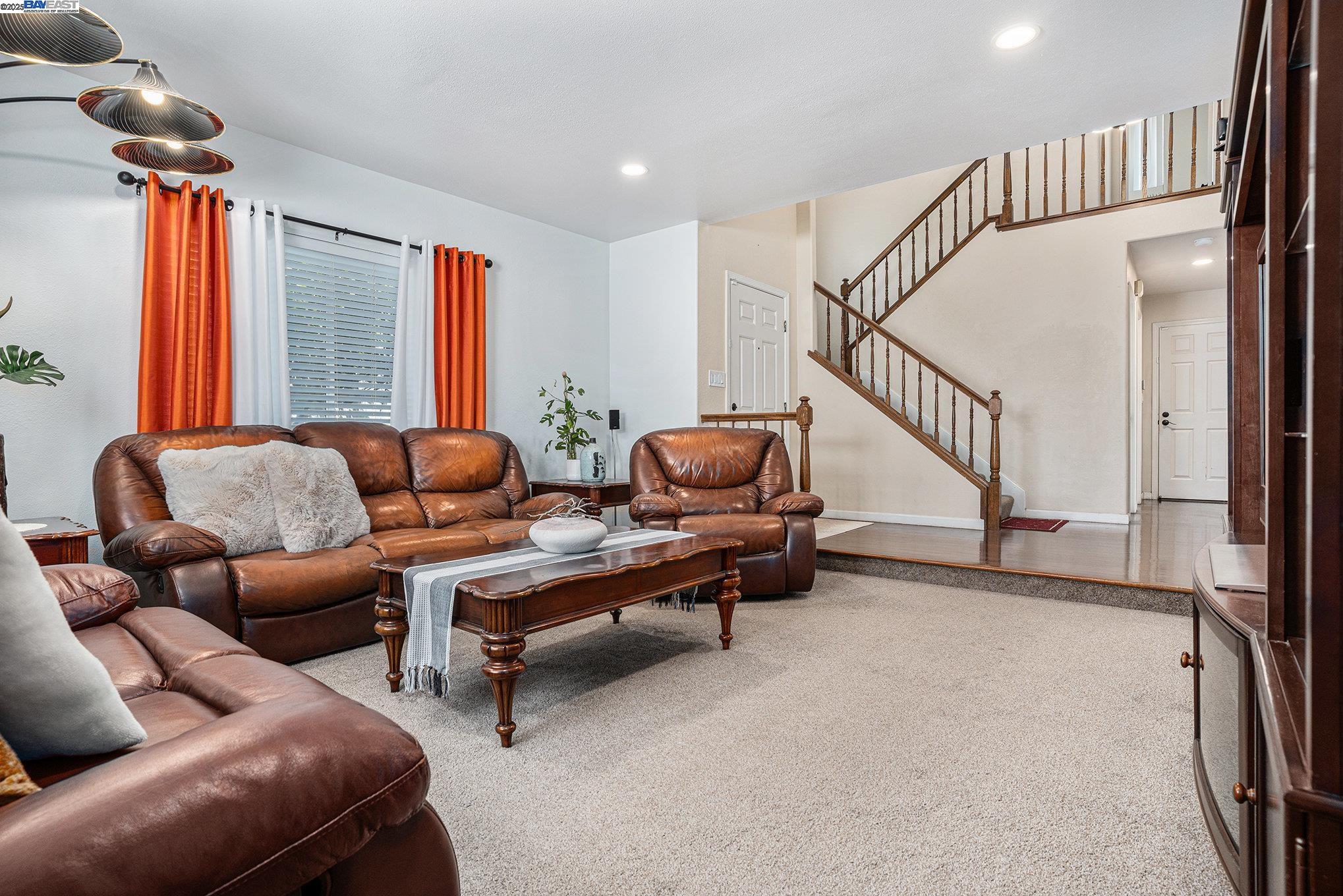 Detail Gallery Image 7 of 33 For 111 Overacker Ter, Fremont,  CA 94536 - 4 Beds | 2/1 Baths