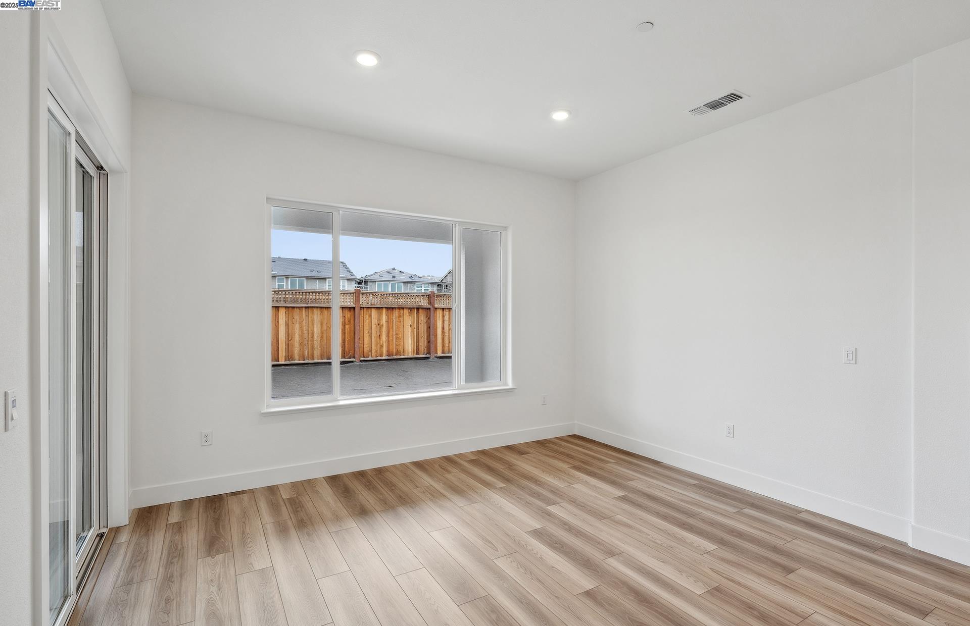 Detail Gallery Image 13 of 42 For 17702 Brightwood Avenue, Lathrop,  CA 95330 - 3 Beds | 2 Baths