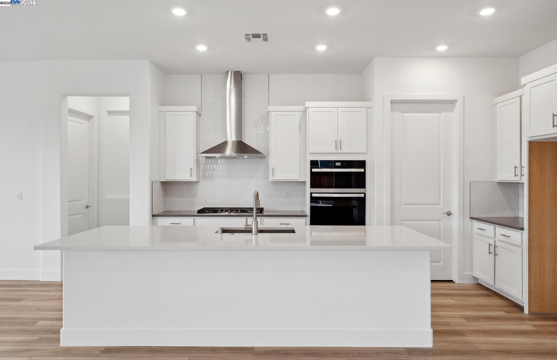 Detail Gallery Image 17 of 42 For 17702 Brightwood Avenue, Lathrop,  CA 95330 - 3 Beds | 2 Baths
