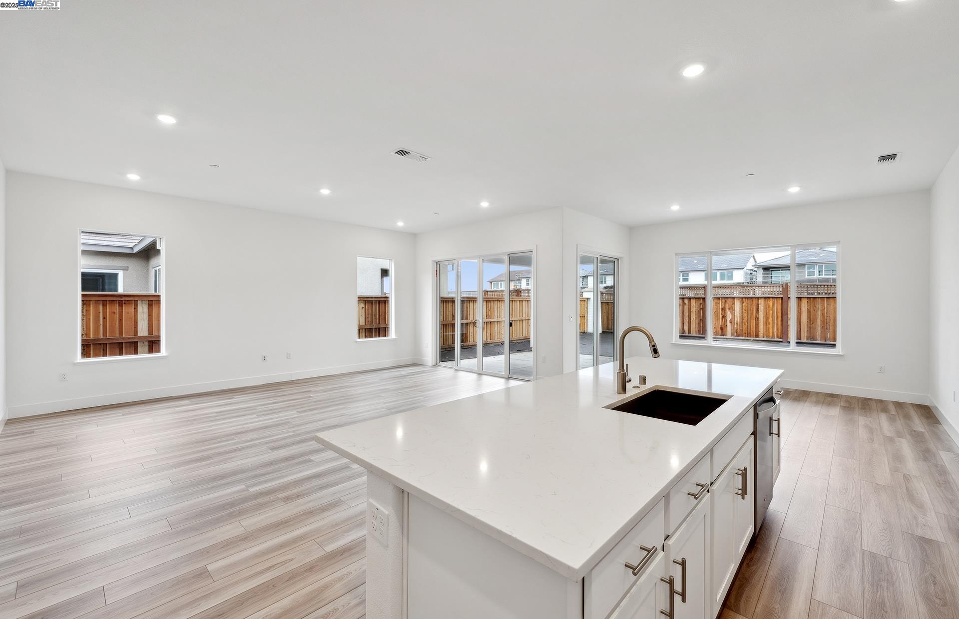 Detail Gallery Image 19 of 42 For 17702 Brightwood Avenue, Lathrop,  CA 95330 - 3 Beds | 2 Baths
