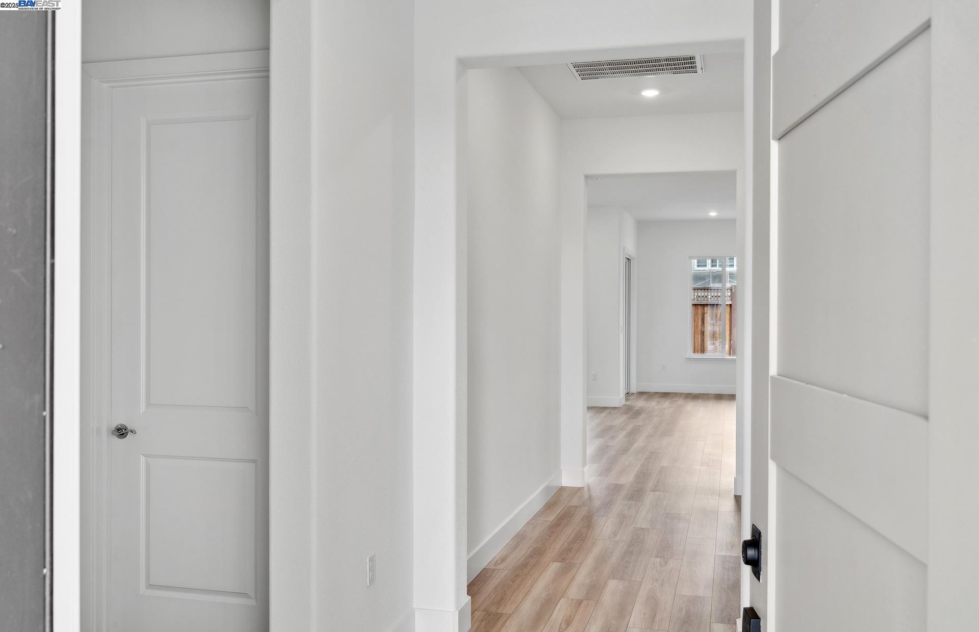 Detail Gallery Image 6 of 42 For 17702 Brightwood Avenue, Lathrop,  CA 95330 - 3 Beds | 2 Baths