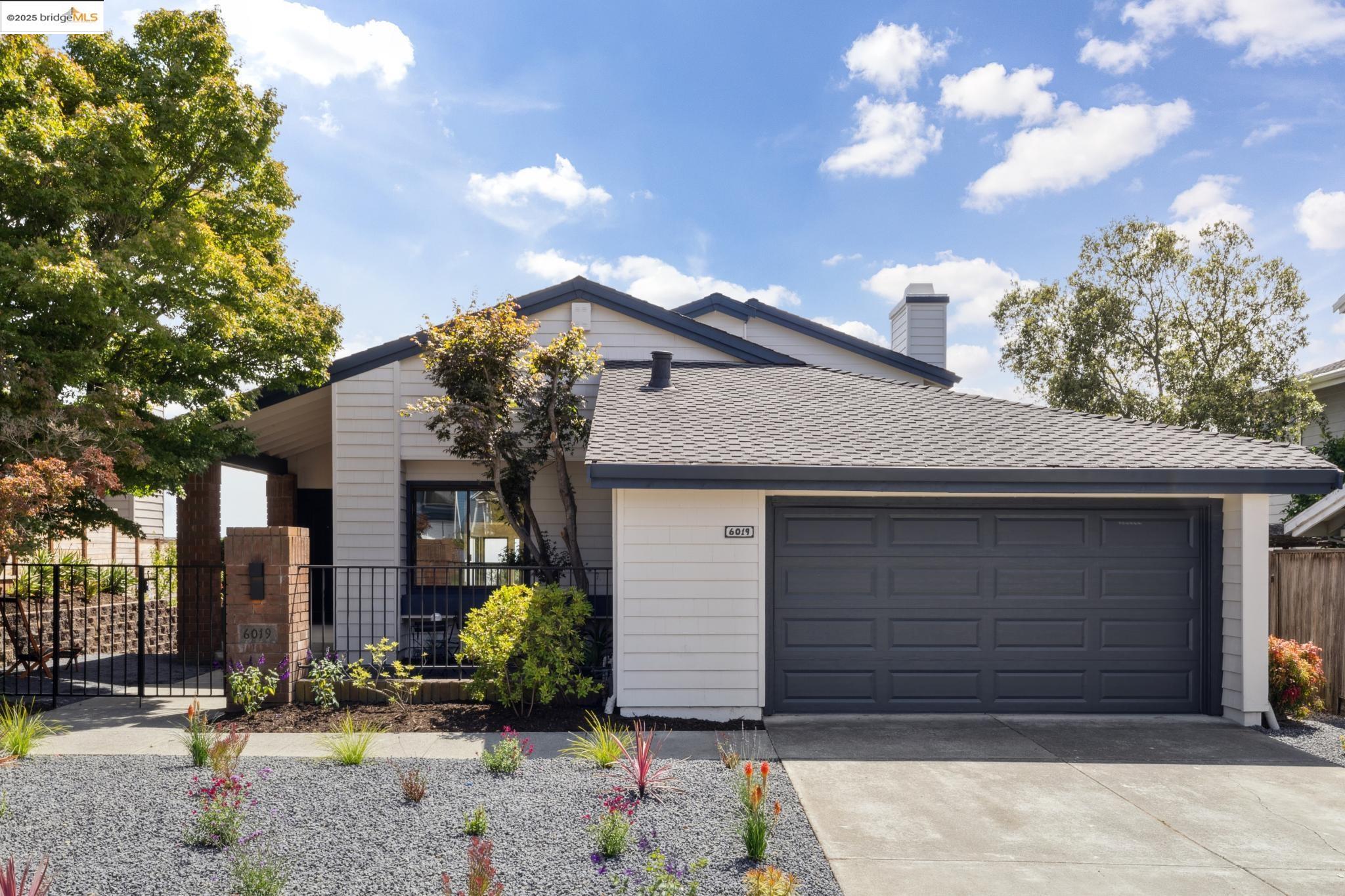 6019 Ridgemont Dr, Oakland, California 94619, 3 Bedrooms Bedrooms, 8 Rooms Rooms,2 BathroomsBathrooms,Residential,For Sale,6019 Ridgemont Dr,41106820