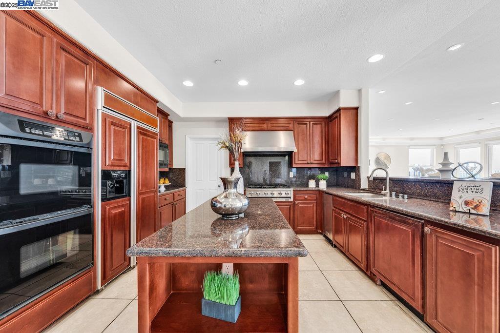 48912 Crown Ridge Cmn, Fremont, California 94539, 6 Bedrooms Bedrooms, 14 Rooms Rooms,5 BathroomsBathrooms,Residential,For Sale,48912 Crown Ridge Cmn,41106821