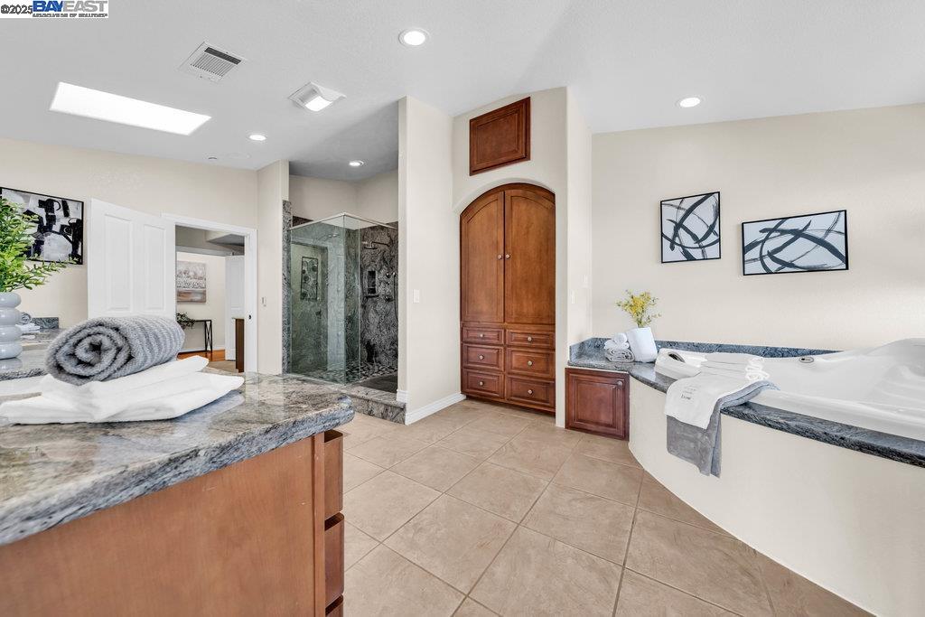 48912 Crown Ridge Cmn, Fremont, California 94539, 6 Bedrooms Bedrooms, 14 Rooms Rooms,5 BathroomsBathrooms,Residential,For Sale,48912 Crown Ridge Cmn,41106821