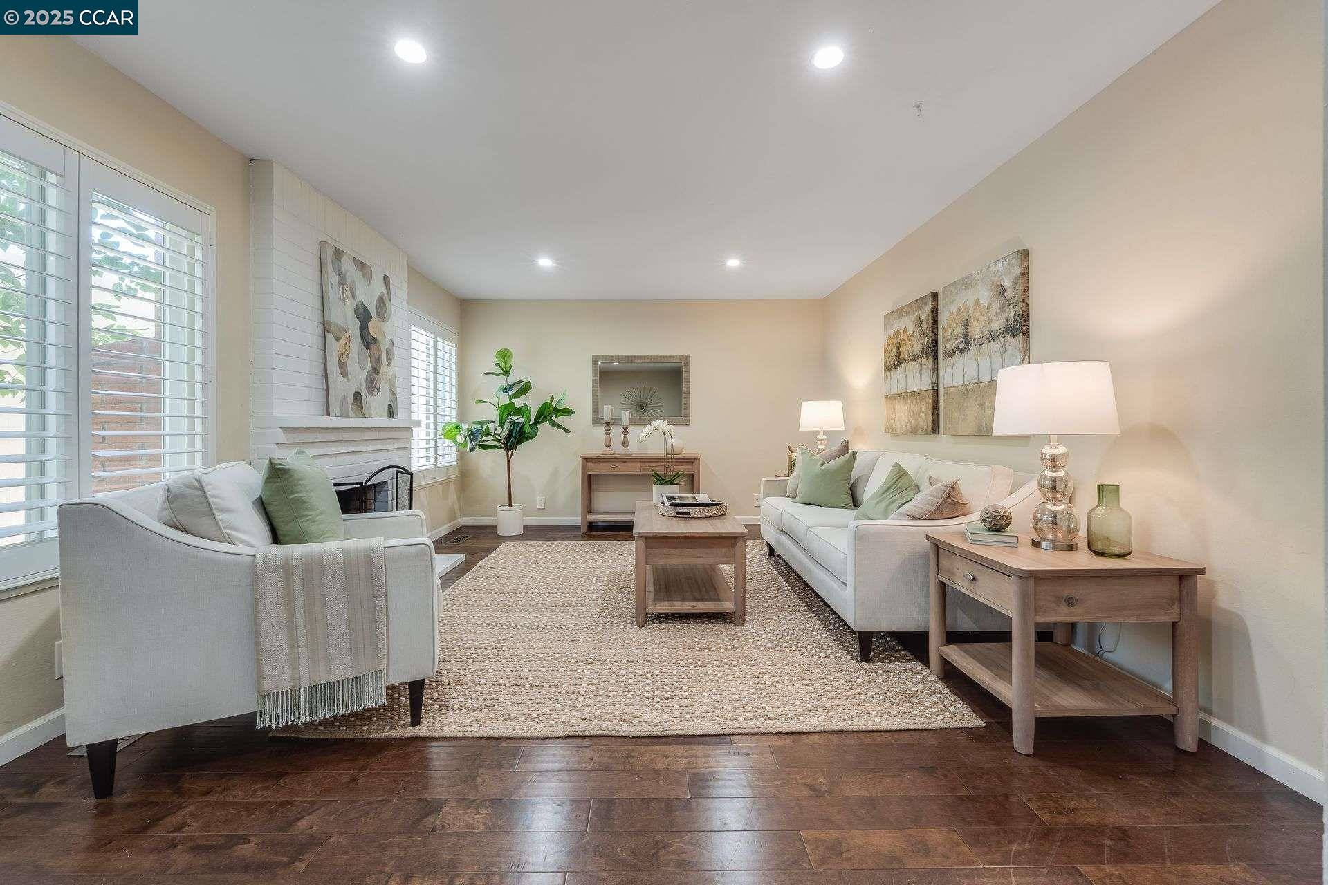 Photo #5: 41106822 Listing 