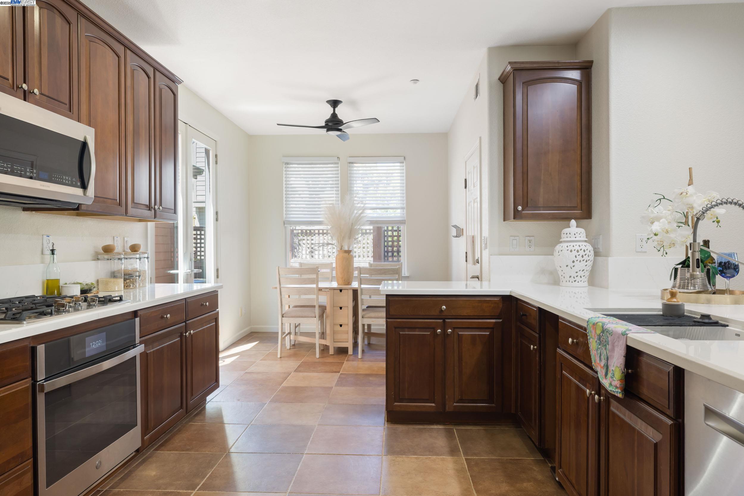 2105 Drake Ln, Hercules, California 94547, 4 Bedrooms Bedrooms, 10 Rooms Rooms,3 BathroomsBathrooms,Residential,For Sale,2105 Drake Ln,41106823